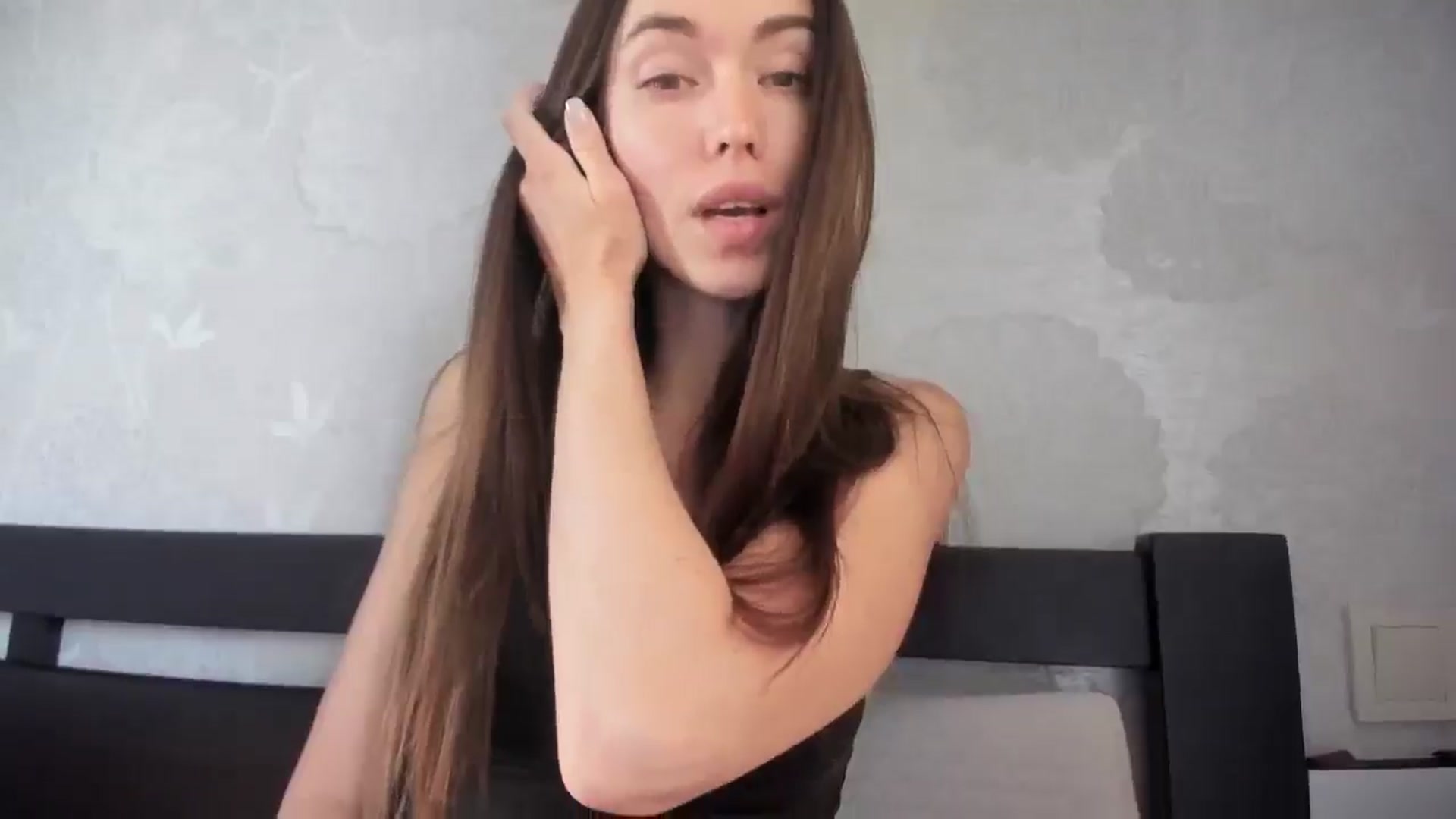 Gallery image thumbnail from laurensaenz's myfreecams stream on, 05/12/2025, 09:27 image 15 of 20