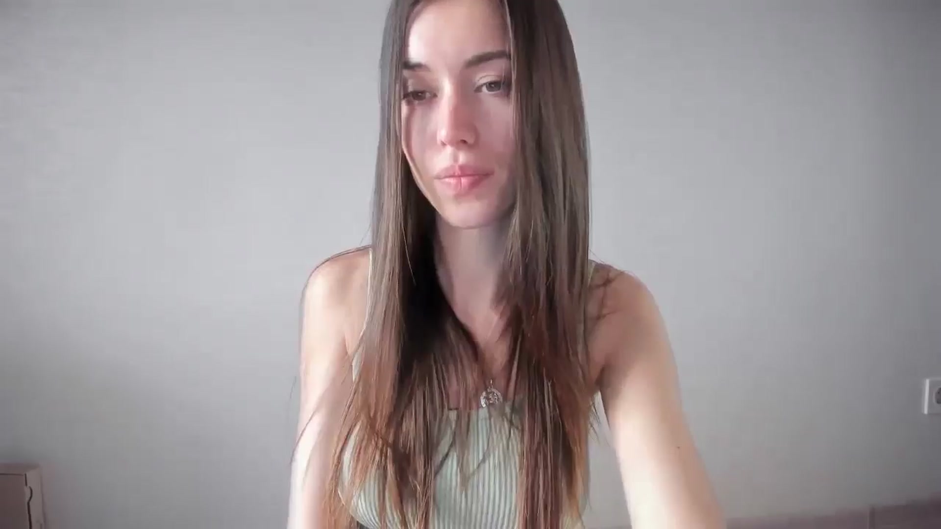 Gallery image thumbnail from laurensaenz's myfreecams stream on, 05/29/2025, 08:43 image 9 of 20