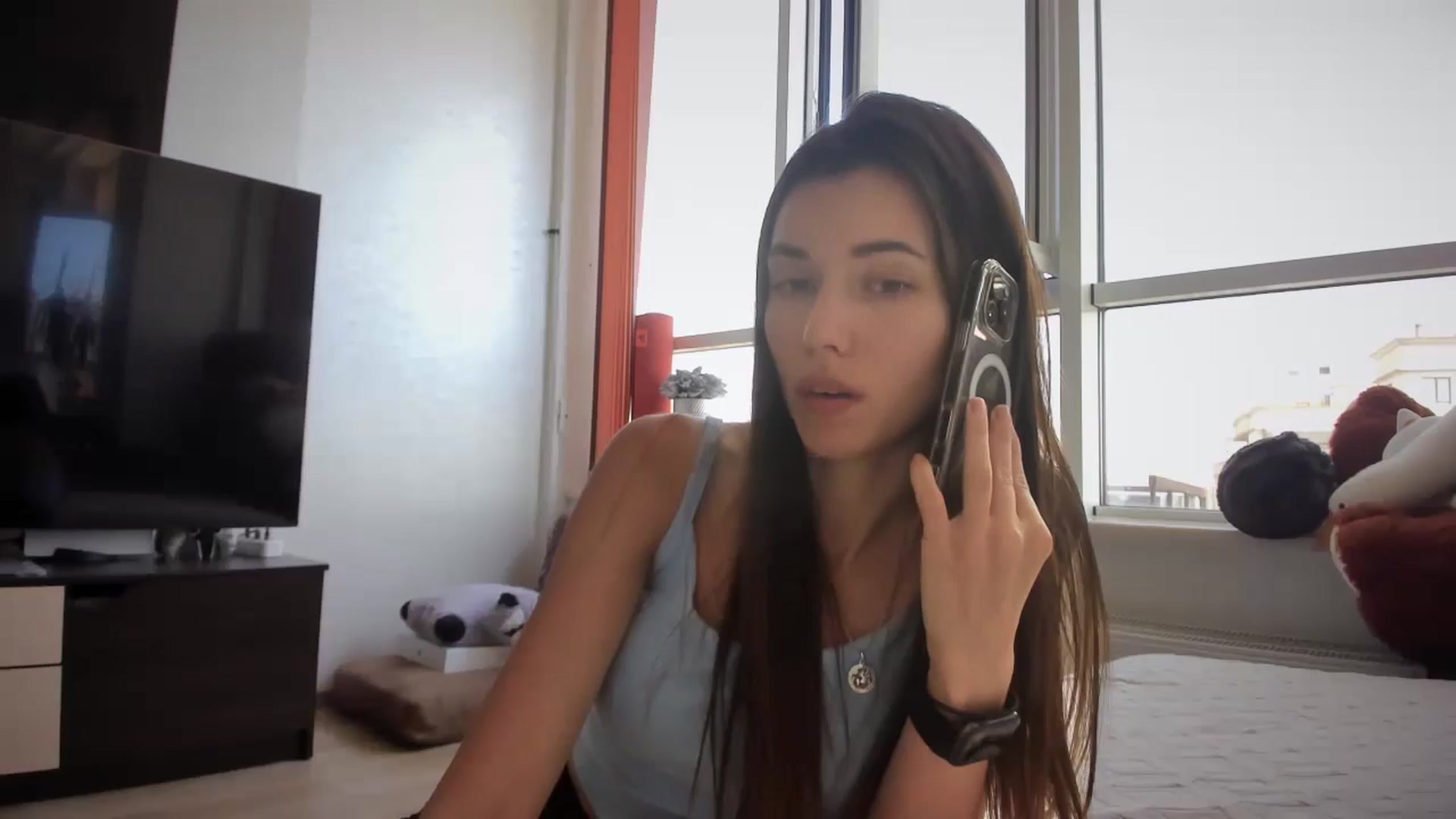 Gallery image thumbnail from laurensaenz's myfreecams stream on, 06/03/2025, 10:18 image 14 of 20