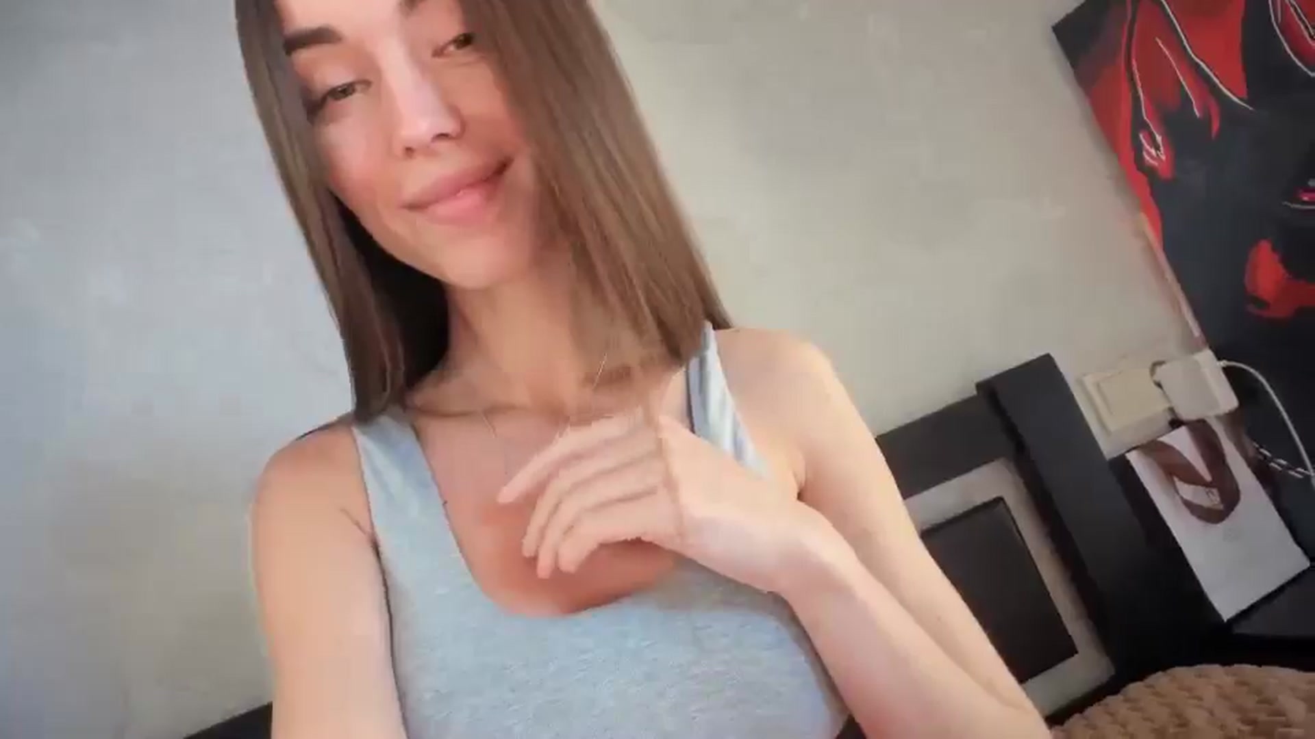 Gallery image thumbnail from laurensaenz's myfreecams stream on, 06/04/2025, 04:41 image 13 of 20