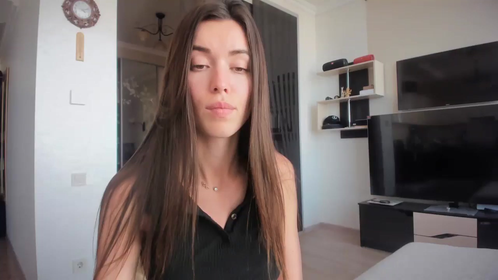 Gallery image thumbnail from laurensaenz's myfreecams stream on, 06/13/2025, 13:39 image 1 of 20