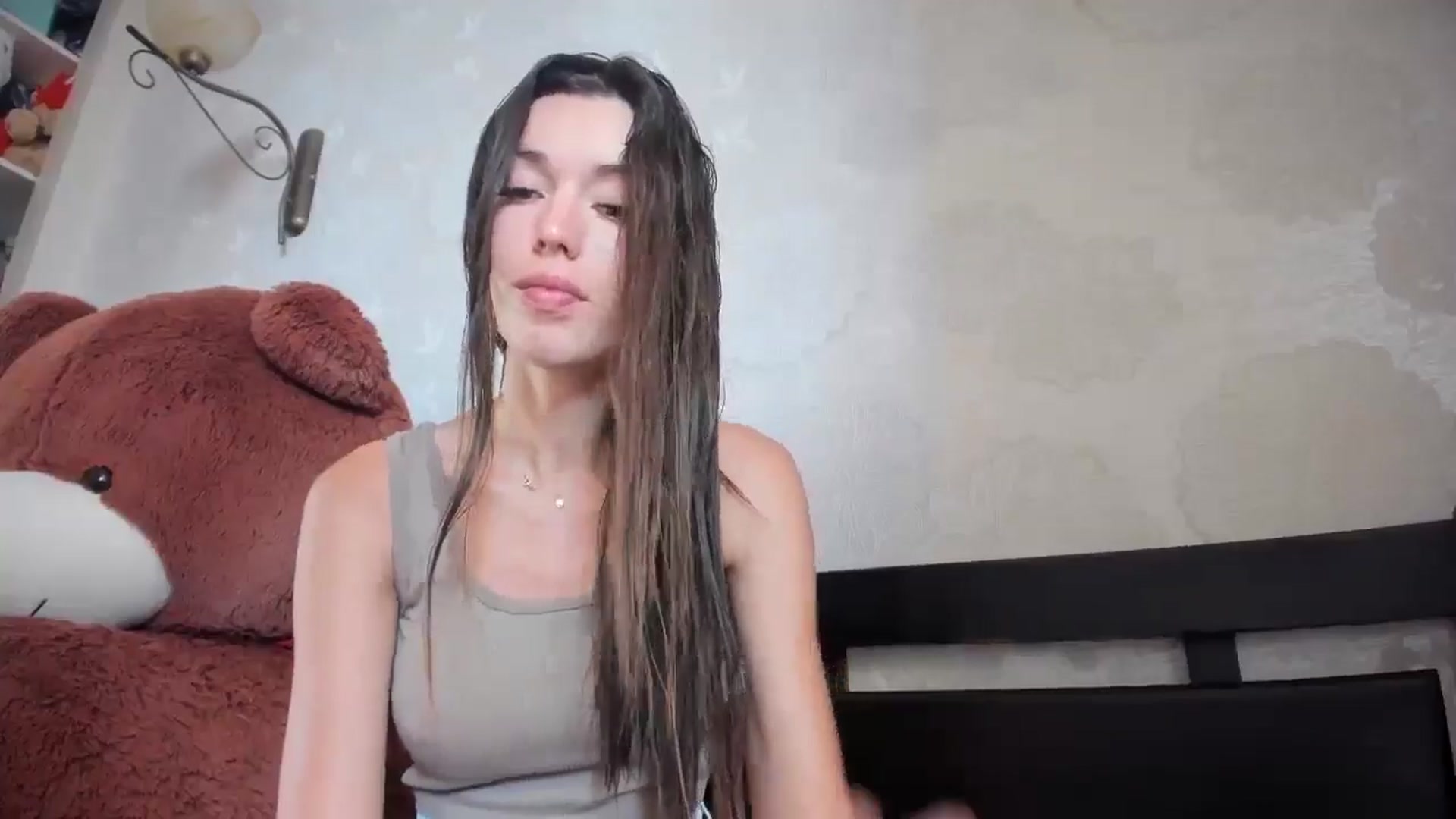 Gallery image thumbnail from laurensaenz's myfreecams stream on, 06/23/2025, 07:50 image 3 of 20