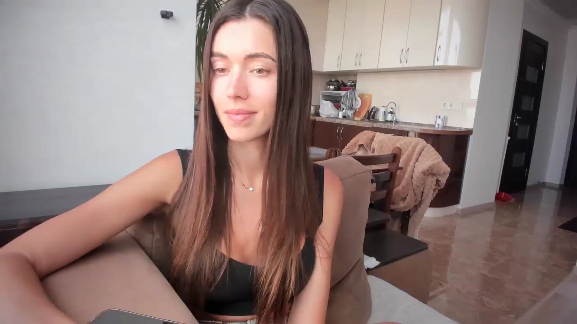 Gallery image thumbnail from laurensaenz's myfreecams stream on, 07/16/2025, 14:52 image 17 of 20