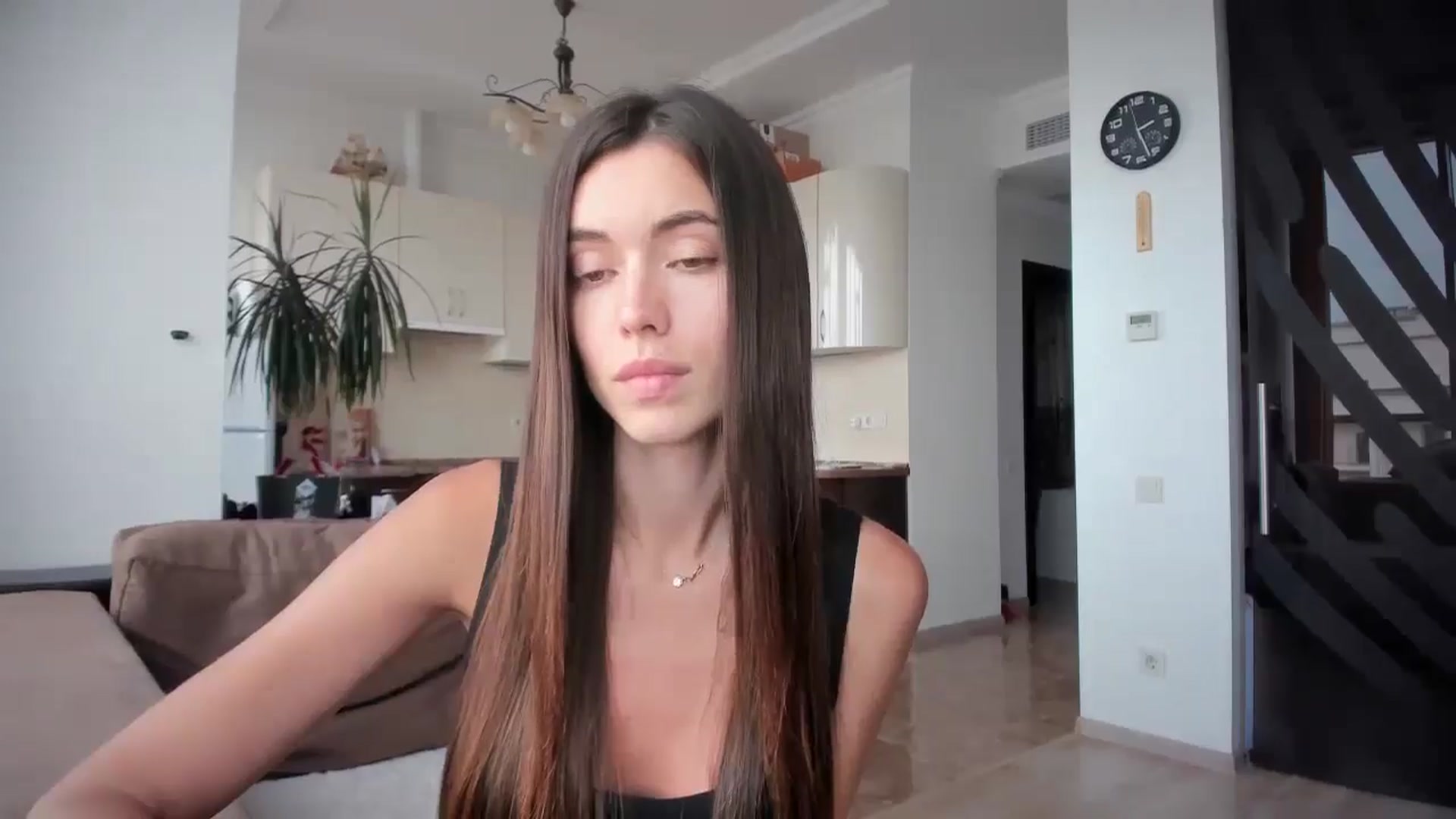 Gallery image thumbnail from laurensaenz's myfreecams stream on, 07/17/2025, 11:34 image 10 of 20