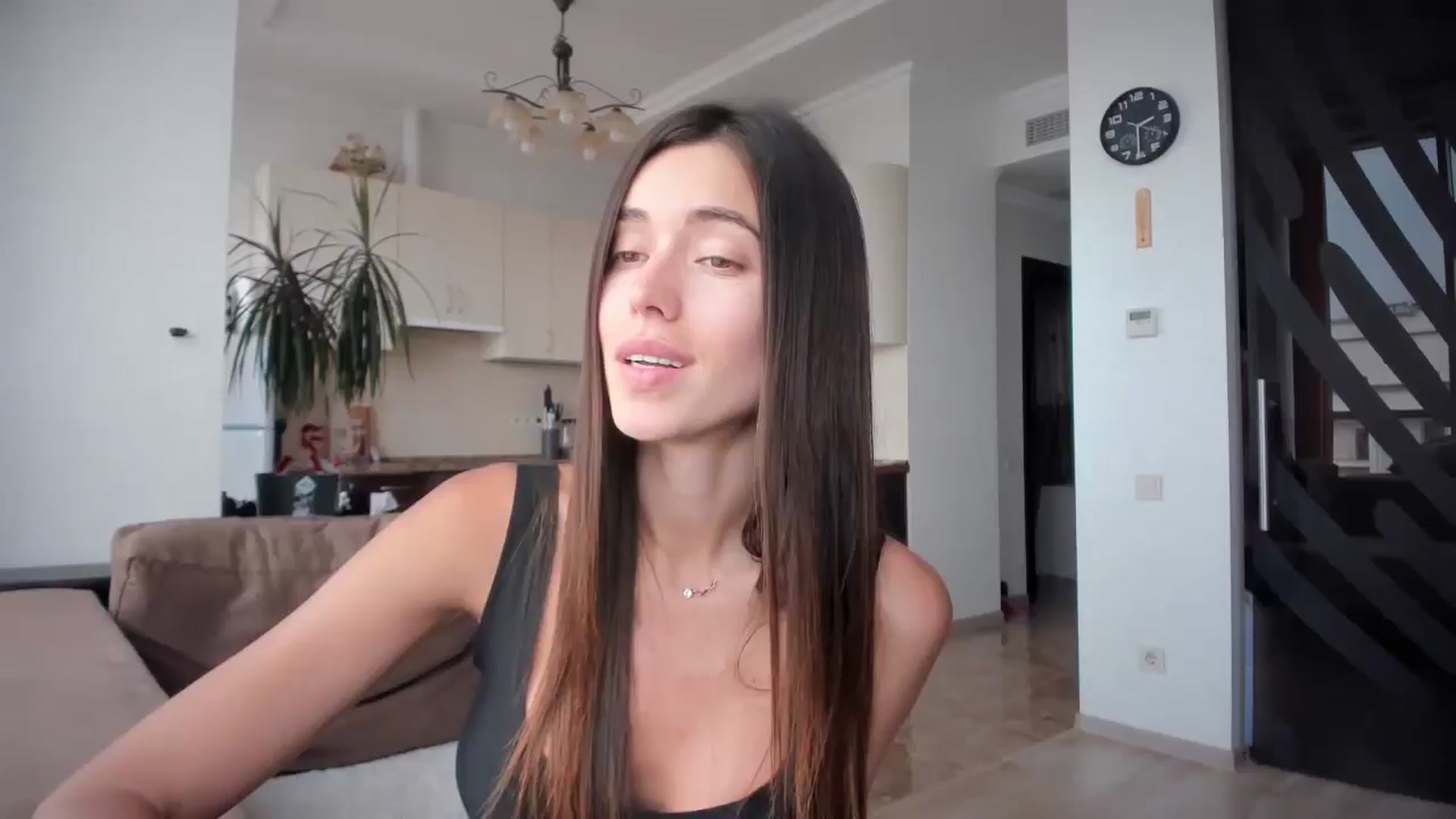 Gallery image thumbnail from laurensaenz's myfreecams stream on, 07/17/2025, 11:34 image 15 of 20