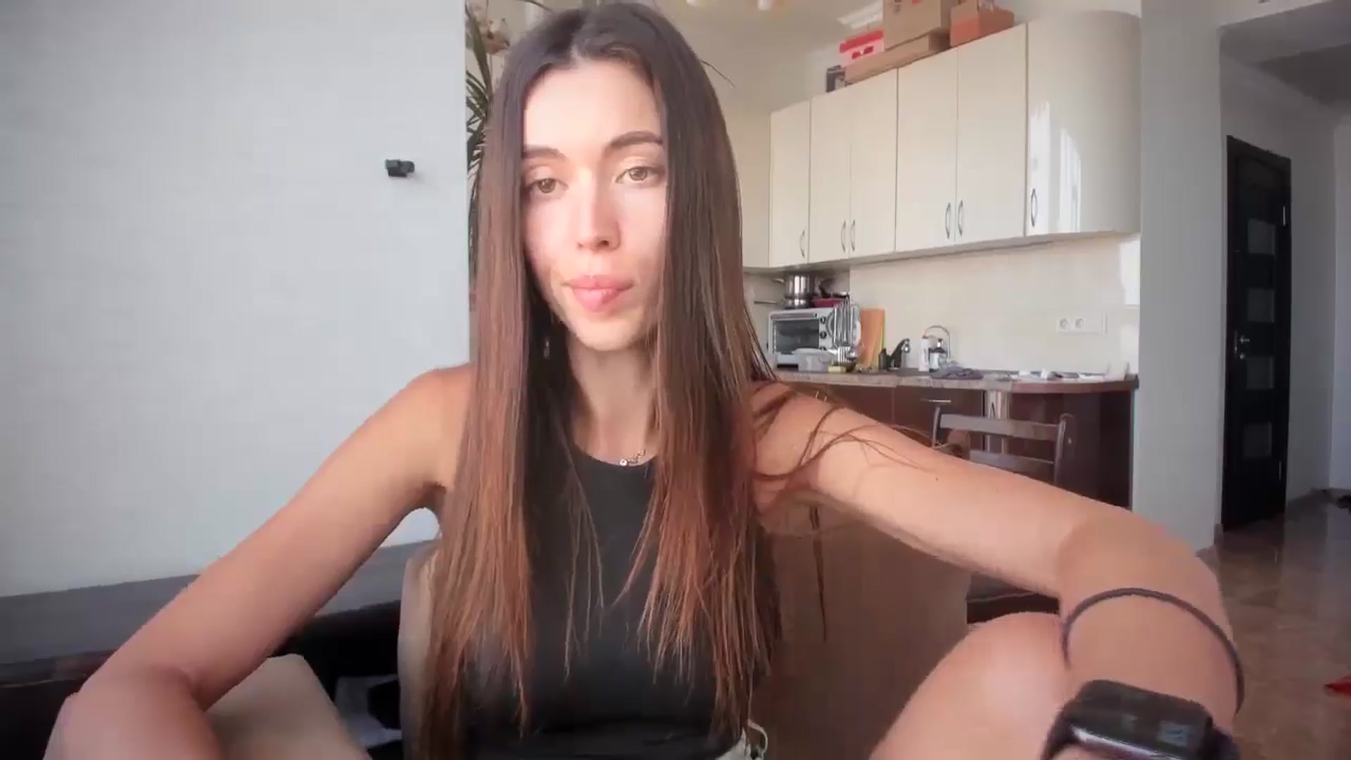 Gallery image thumbnail from laurensaenz's myfreecams stream on, 07/18/2025, 13:08 image 11 of 20