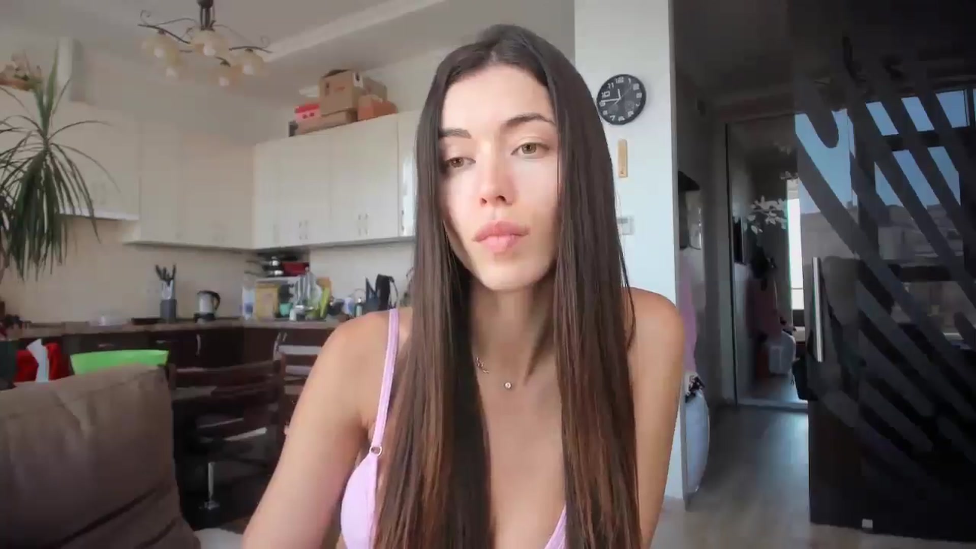 Gallery image thumbnail from laurensaenz's myfreecams stream on, 07/24/2025, 09:10 image 10 of 20