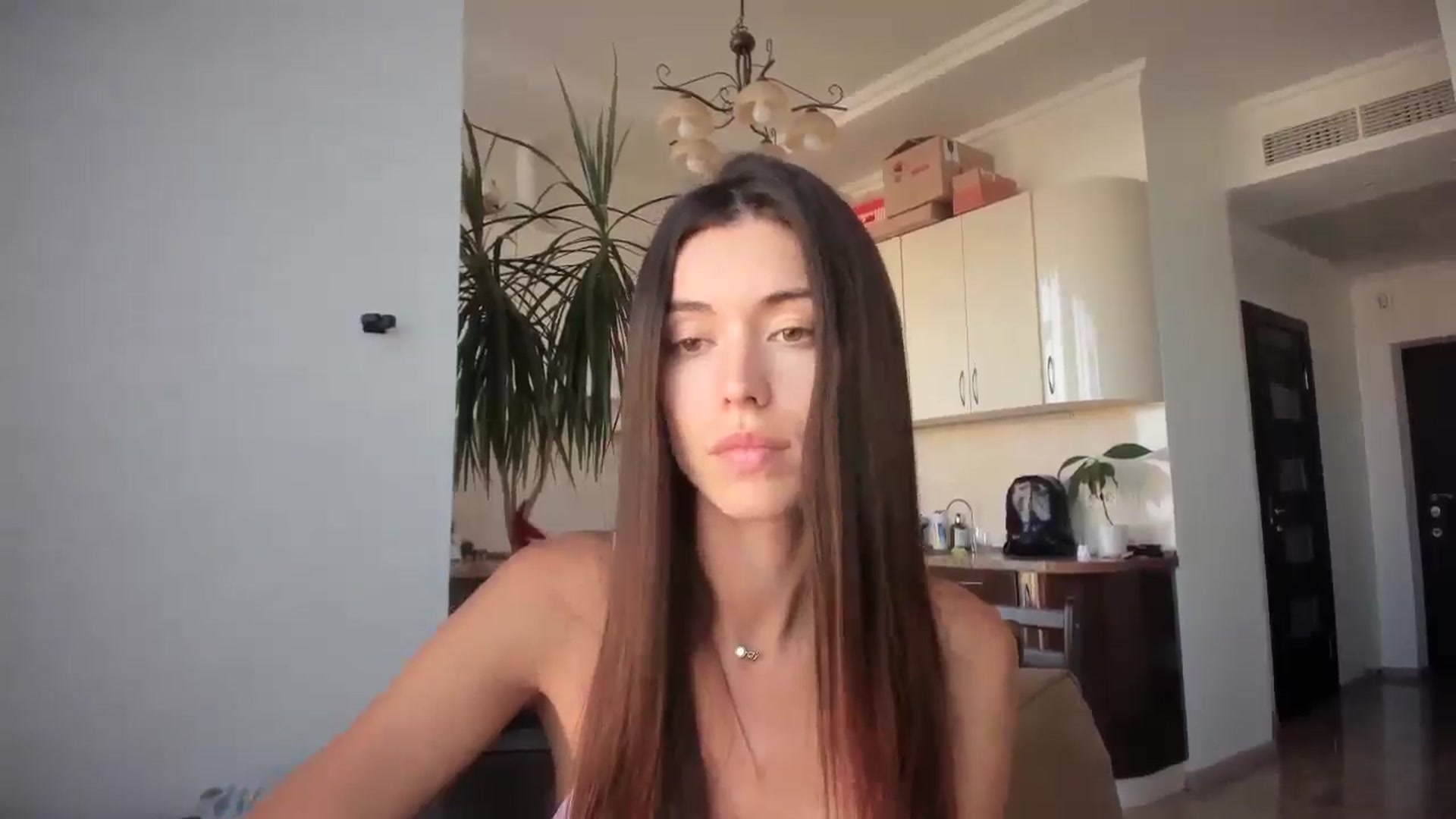 Gallery image thumbnail from laurensaenz's myfreecams stream on, 07/24/2025, 15:27 image 16 of 20