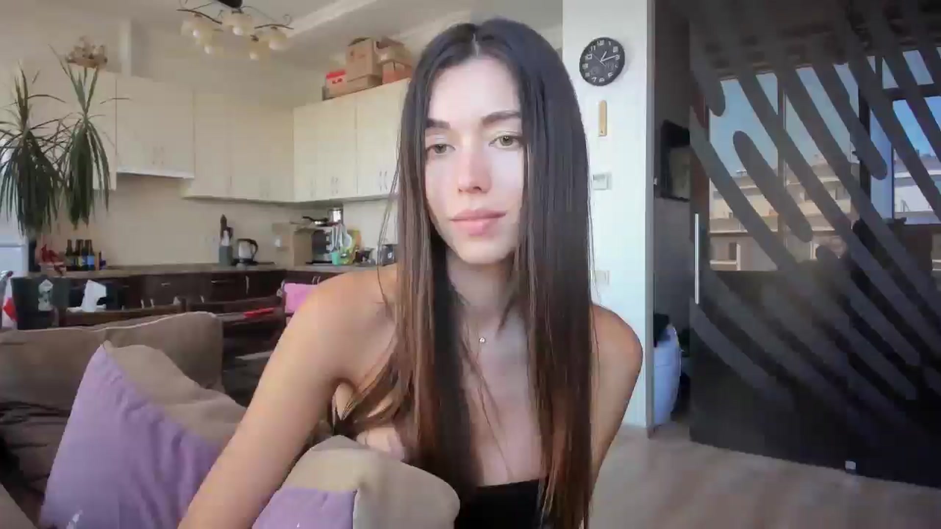 Gallery image thumbnail from laurensaenz's myfreecams stream on, 07/31/2025, 11:23 image 2 of 20