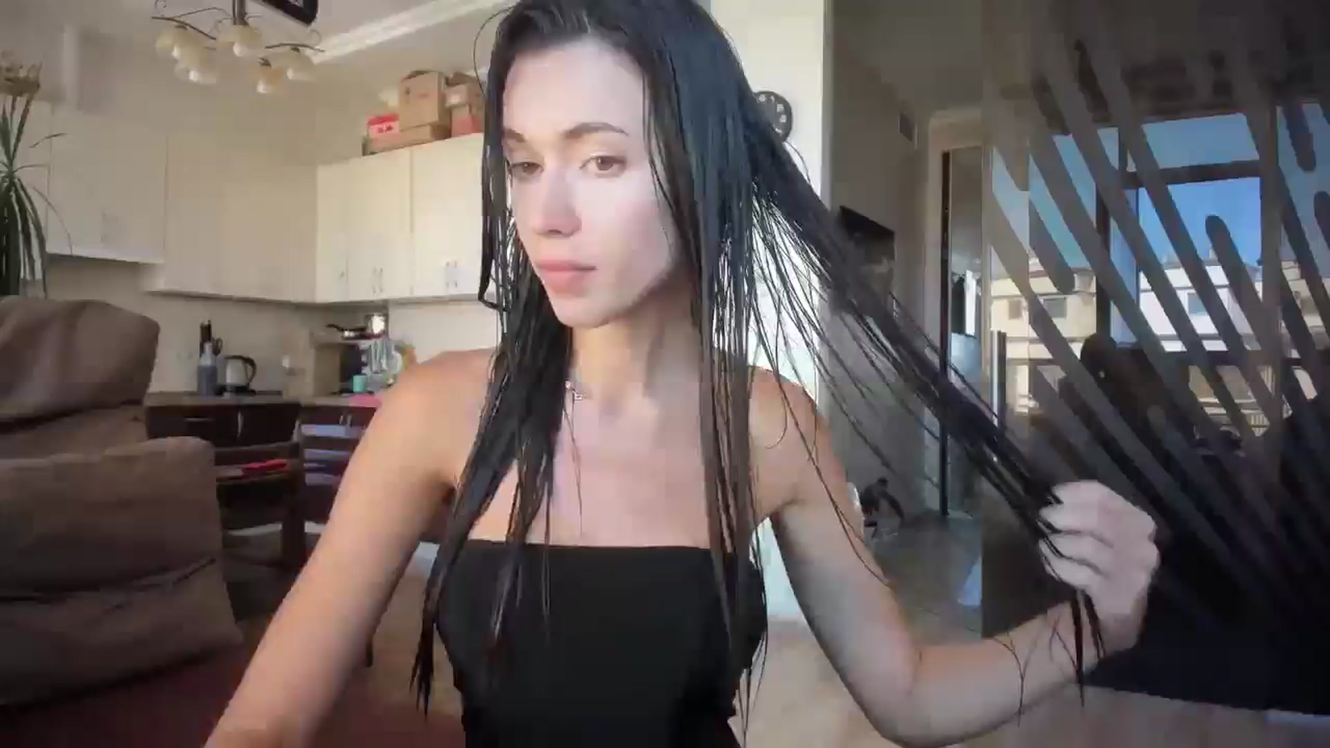 Gallery image thumbnail from laurensaenz's myfreecams stream on, 07/31/2025, 13:50 image 1 of 20