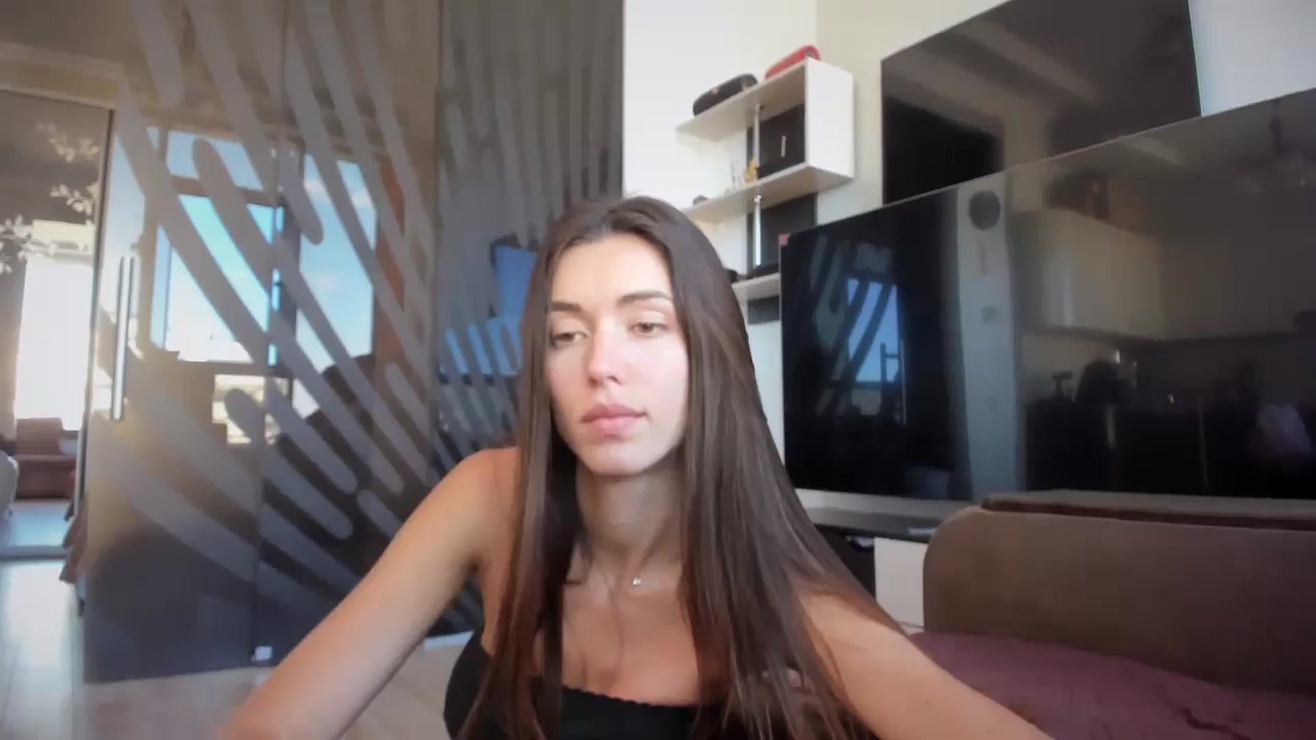 Gallery image thumbnail from laurensaenz's myfreecams stream on, 08/01/2025, 13:39 image 20 of 20