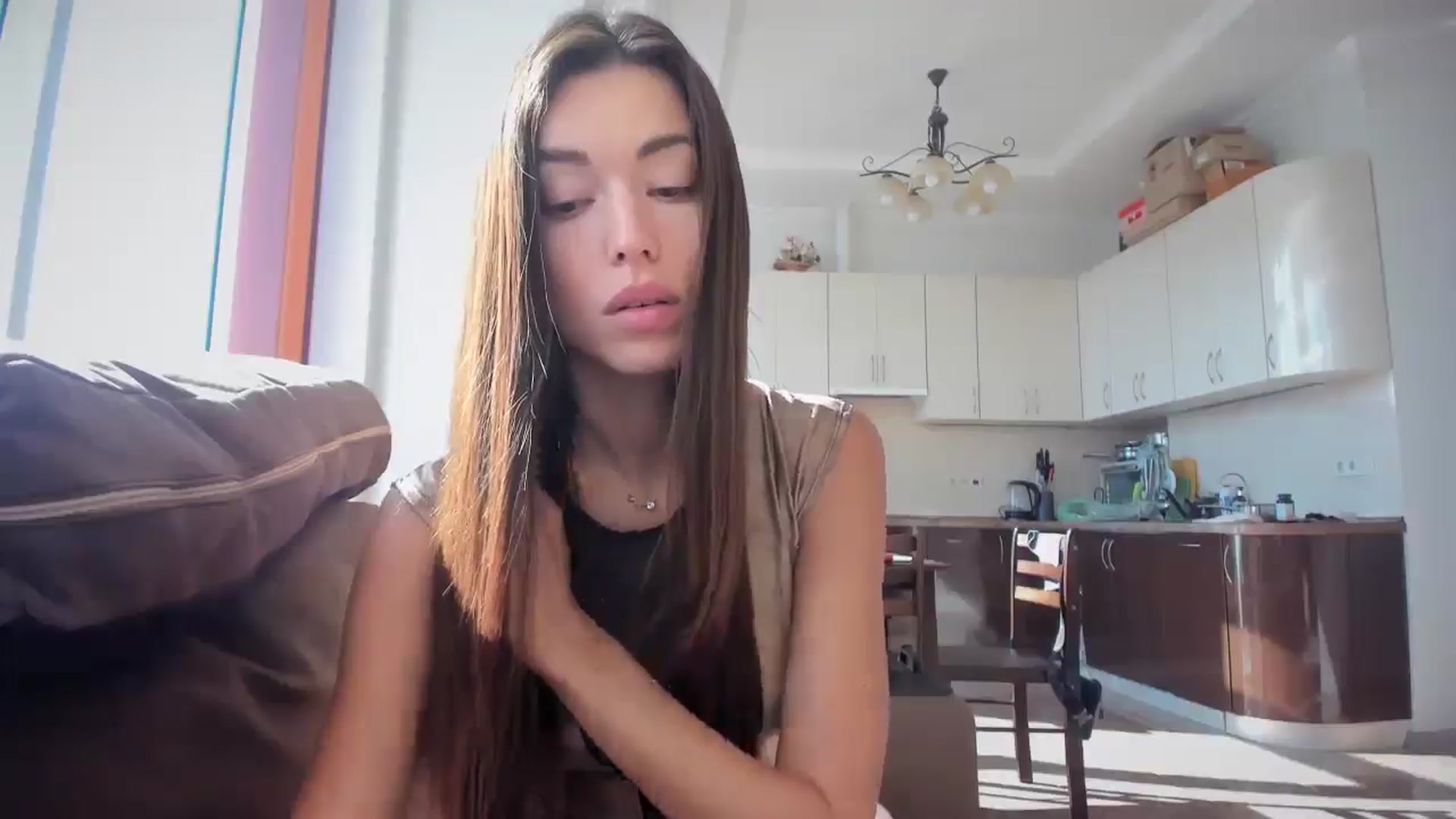 Gallery image thumbnail from laurensaenz's myfreecams stream on, 08/05/2025, 06:27 image 3 of 20