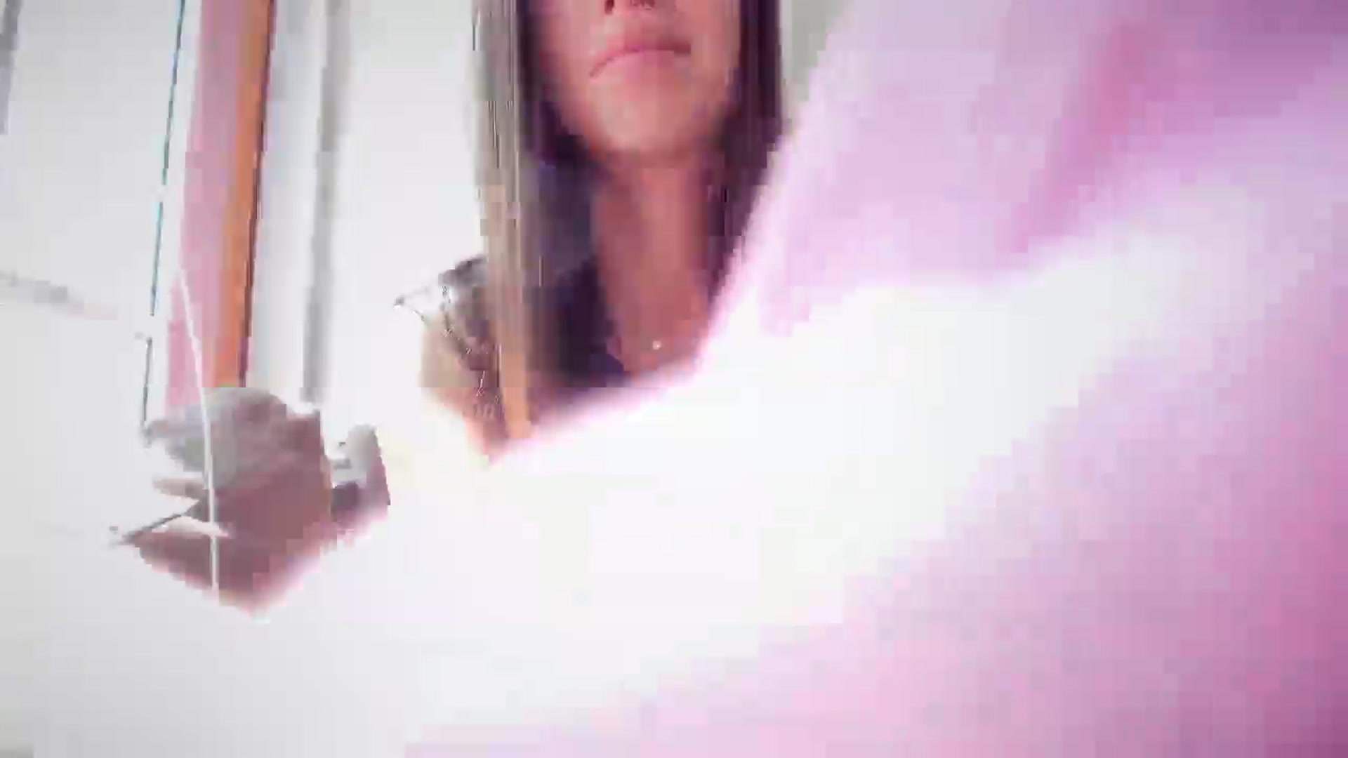 Gallery image thumbnail from laurensaenz's myfreecams stream on, 08/05/2025, 07:29 image 11 of 20