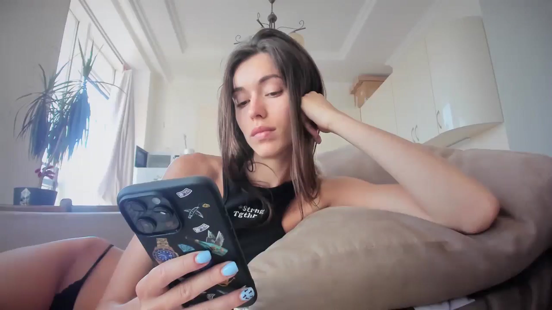 Gallery image thumbnail from laurensaenz's myfreecams stream on, 08/14/2025, 08:57 image 6 of 20