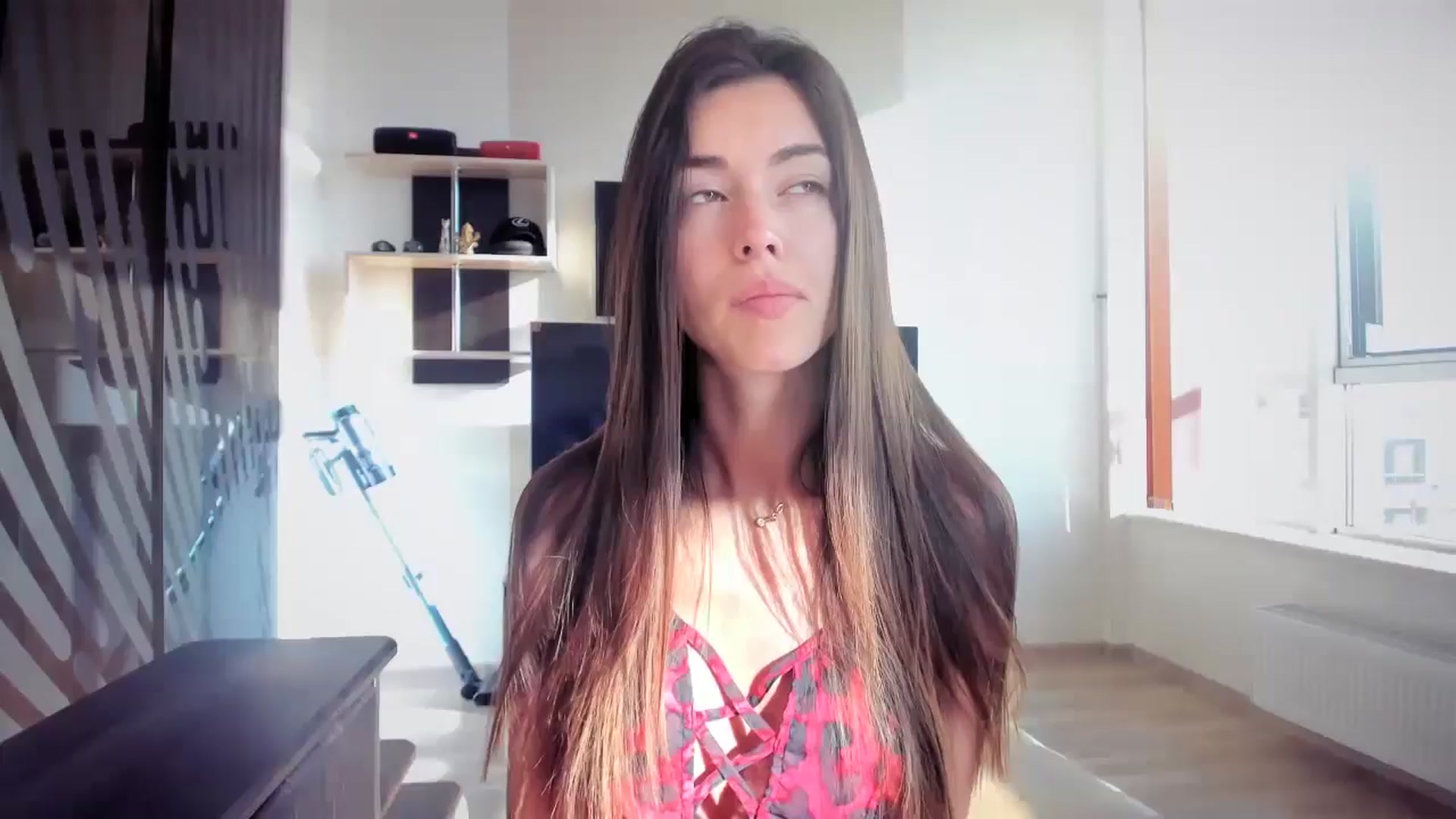 Gallery image thumbnail from laurensaenz's myfreecams stream on, 08/18/2025, 06:34 image 1 of 20