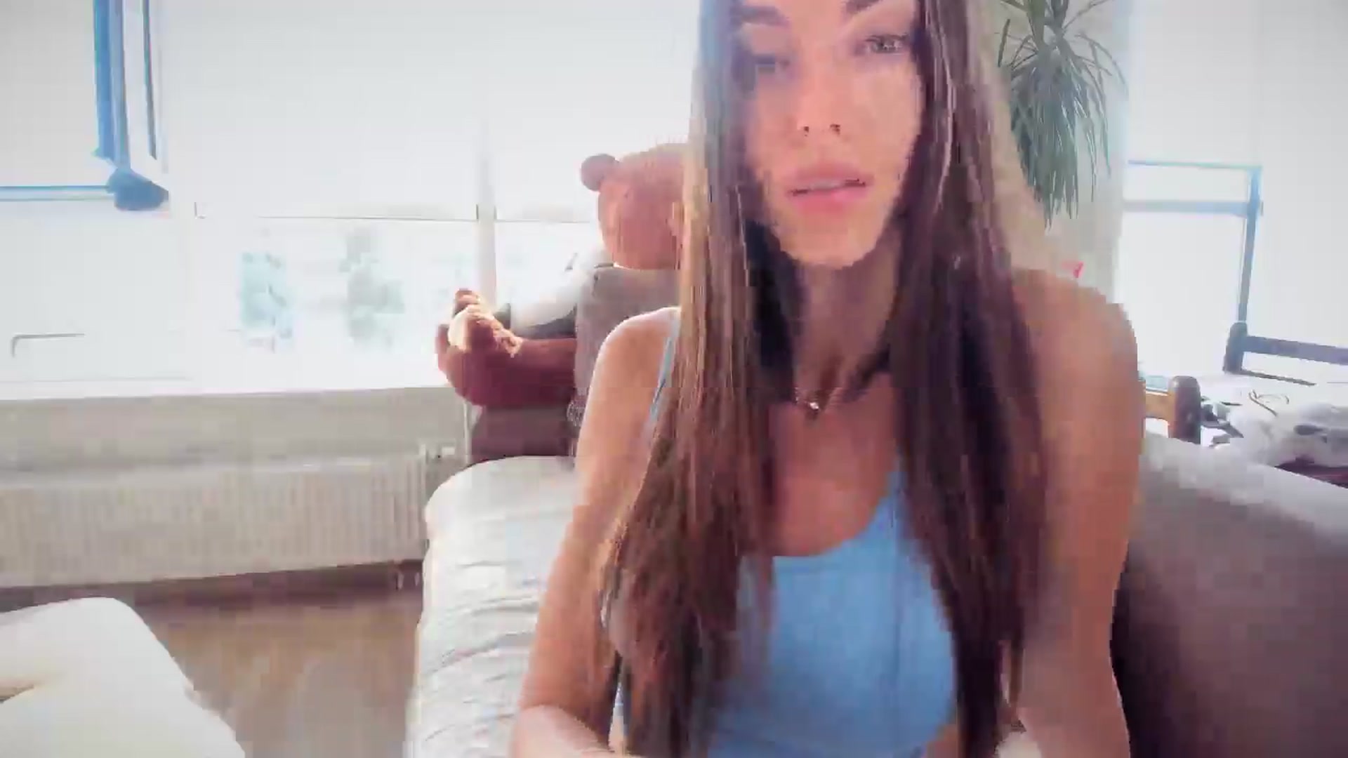 Gallery image thumbnail from laurensaenz's myfreecams stream on, 08/22/2025, 06:12 image 15 of 20