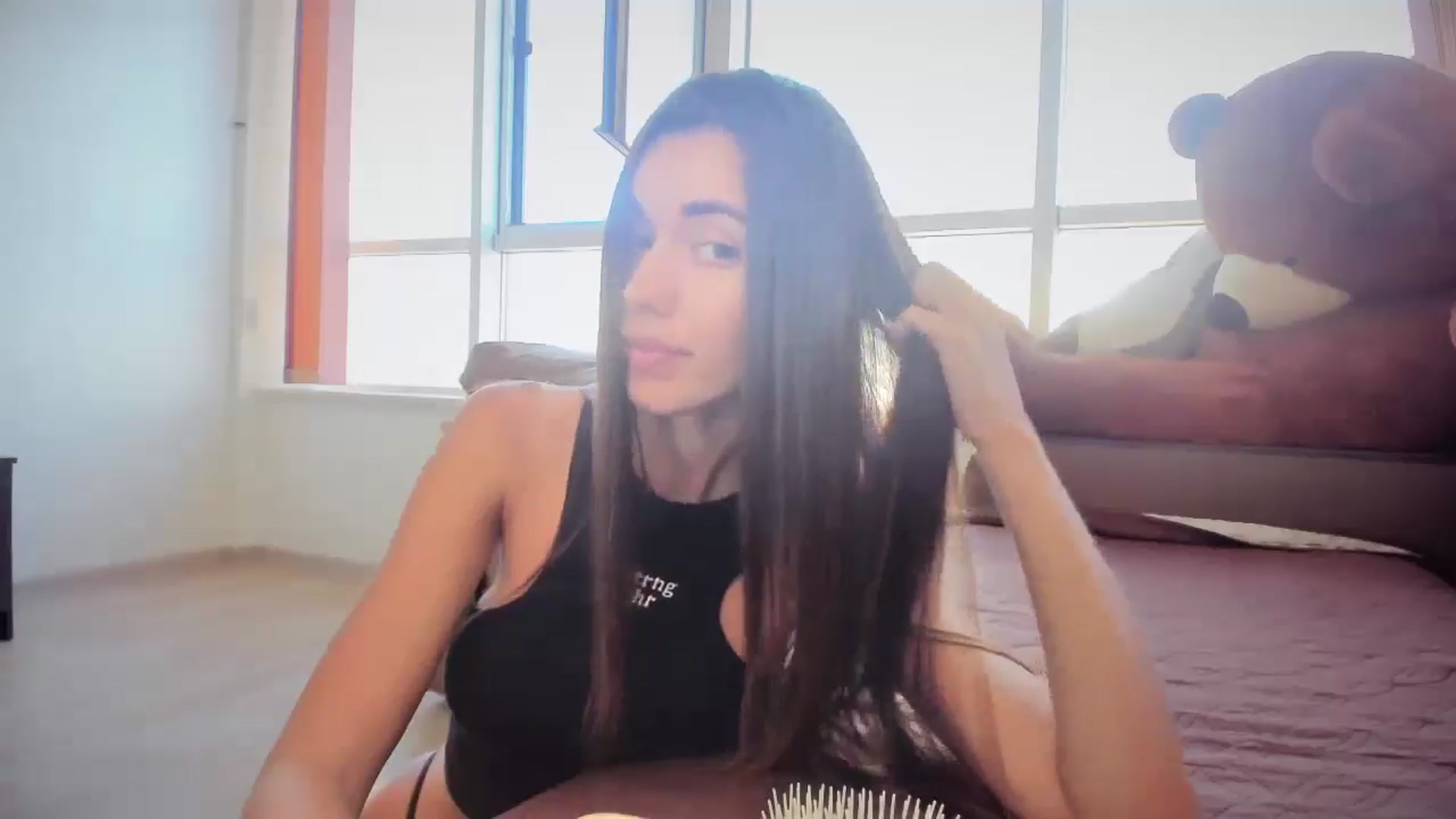 Gallery image thumbnail from laurensaenz's myfreecams stream on, 08/29/2025, 14:58 image 14 of 20