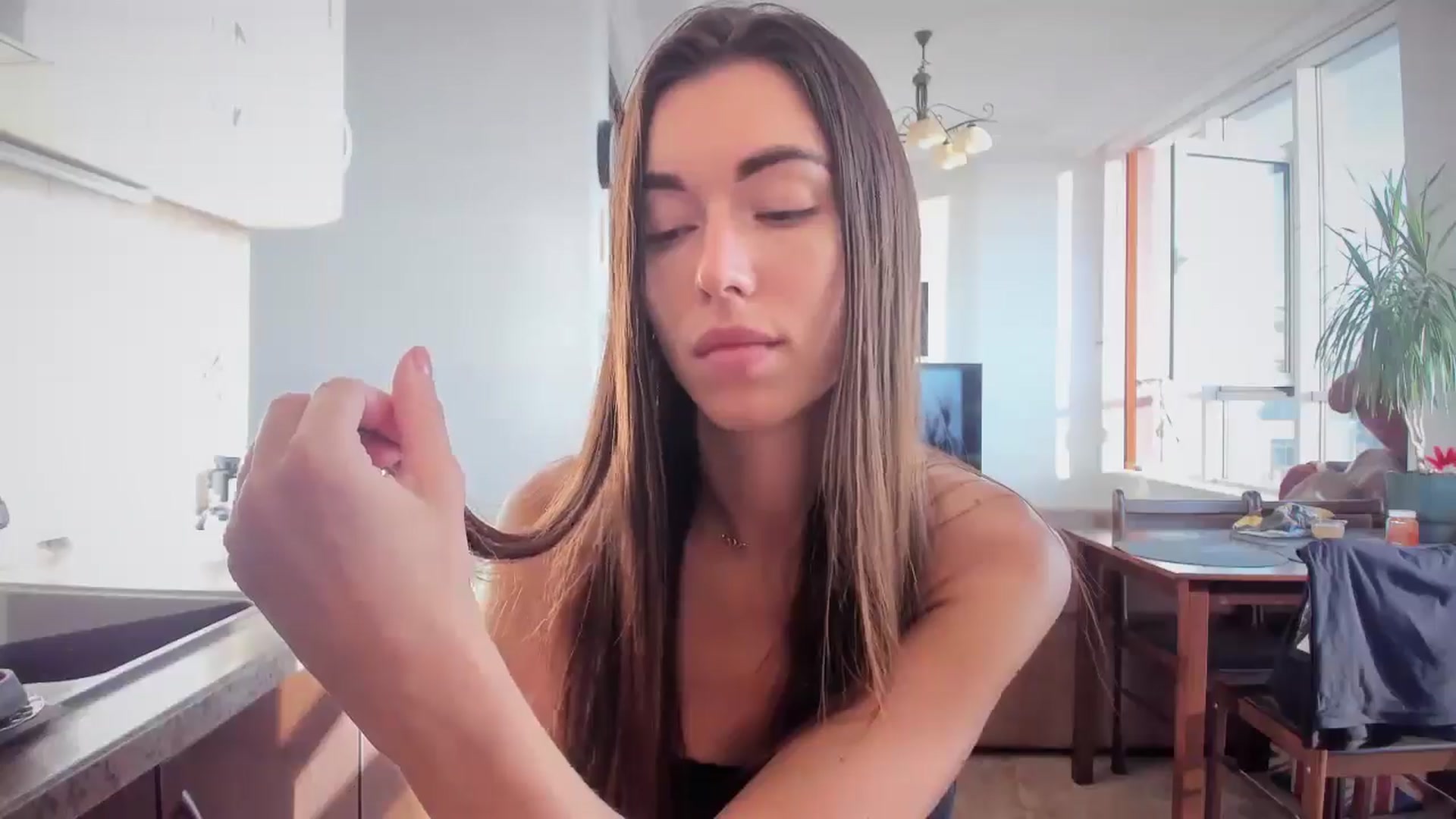 Gallery image thumbnail from laurensaenz's myfreecams stream on, 08/31/2025, 04:43 image 3 of 20
