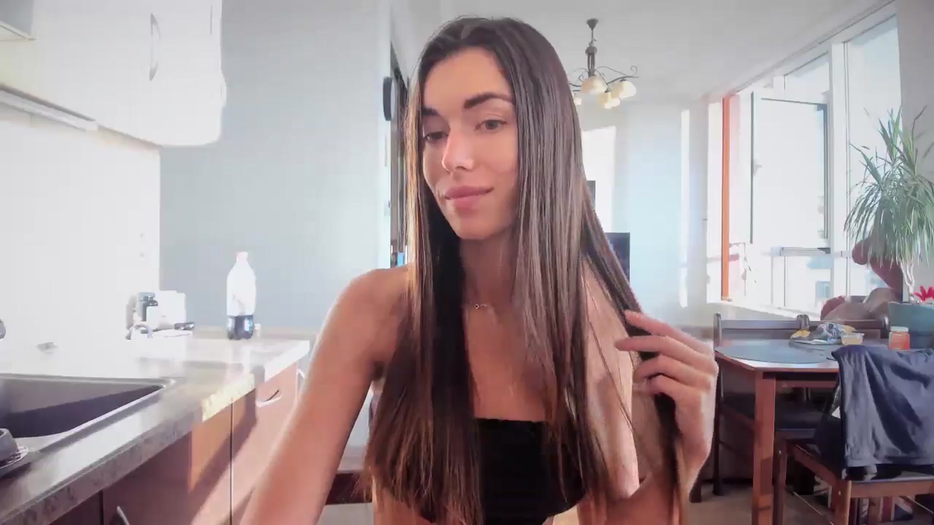 Gallery image thumbnail from laurensaenz's myfreecams stream on, 08/31/2025, 04:43 image 7 of 20