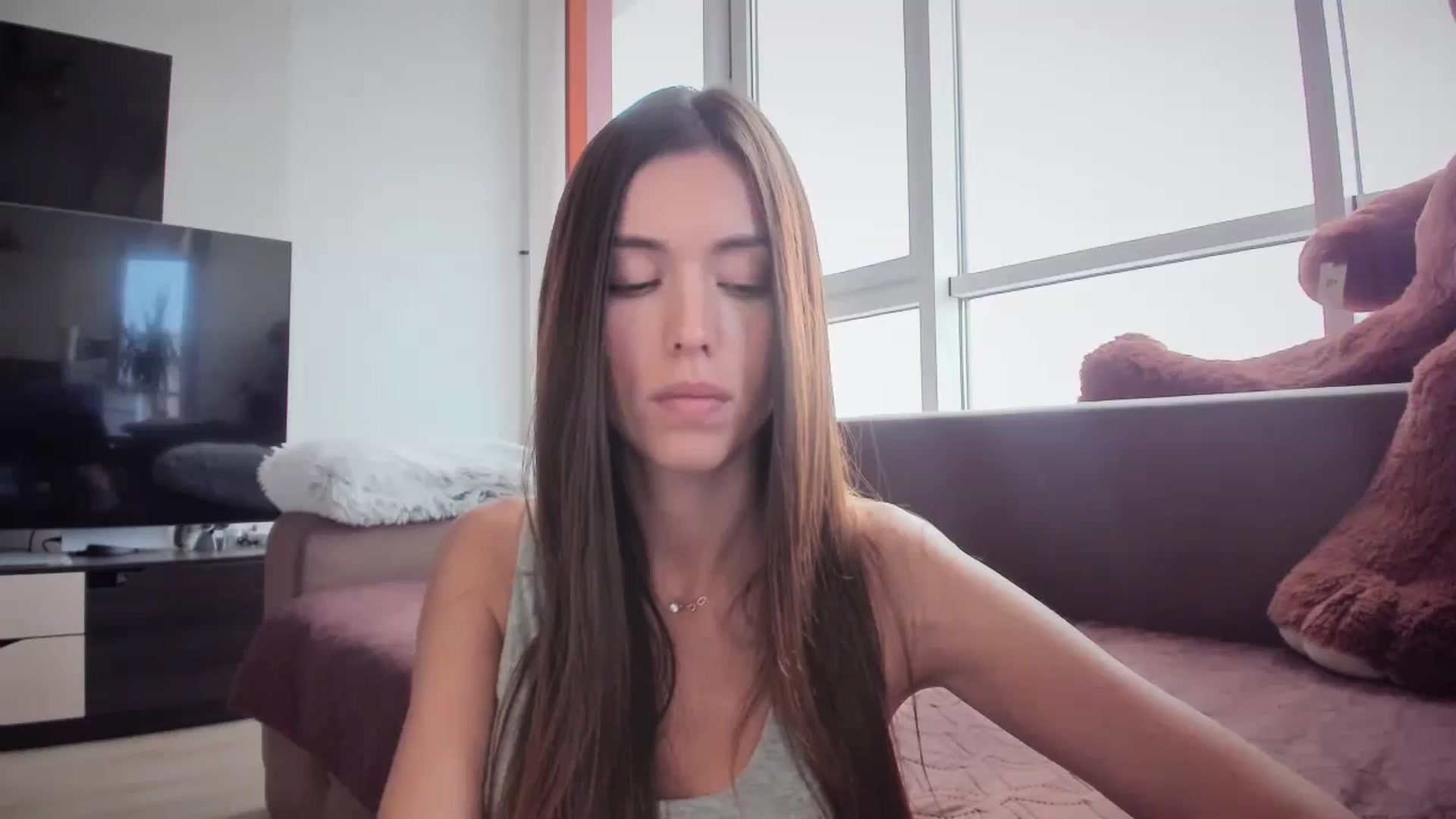 Gallery image thumbnail from laurensaenz's myfreecams stream on, 09/10/2025, 08:40 image 18 of 20