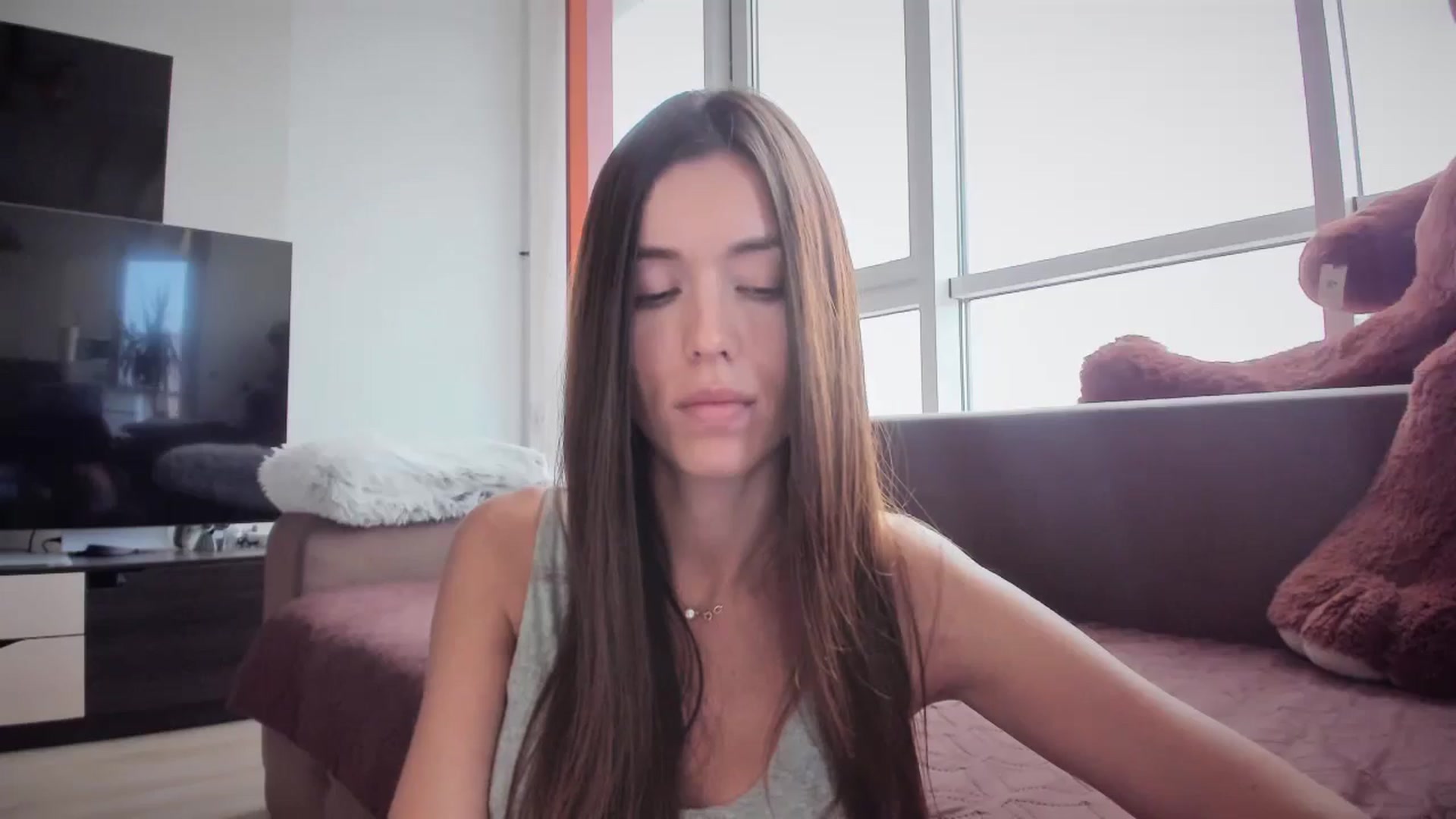 Gallery image thumbnail from laurensaenz's myfreecams stream on, 09/10/2025, 08:40 image 19 of 20