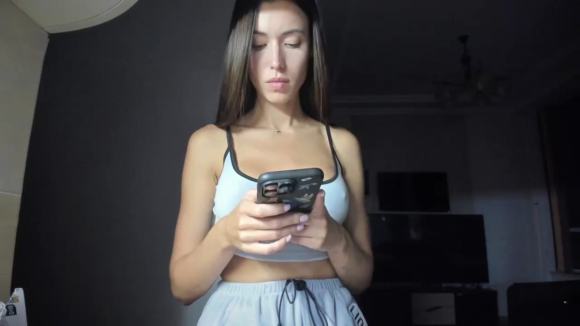 Gallery image thumbnail from laurensaenz's myfreecams stream on, 09/22/2025, 17:07 image 10 of 20