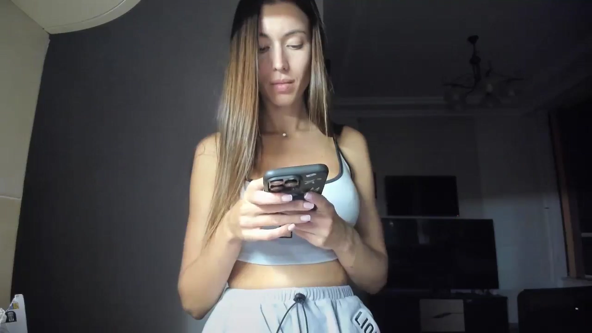 Gallery image thumbnail from laurensaenz's myfreecams stream on, 09/22/2025, 17:07 image 11 of 20