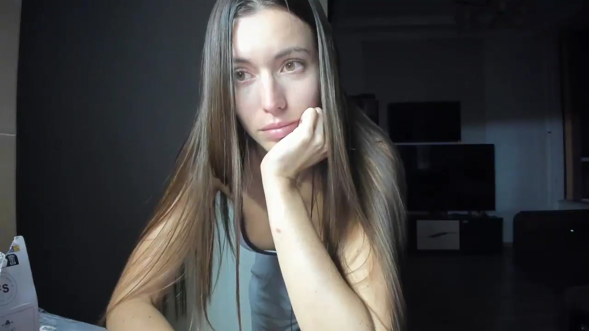 Gallery image thumbnail from laurensaenz's myfreecams stream on, 09/22/2025, 17:07 image 12 of 20