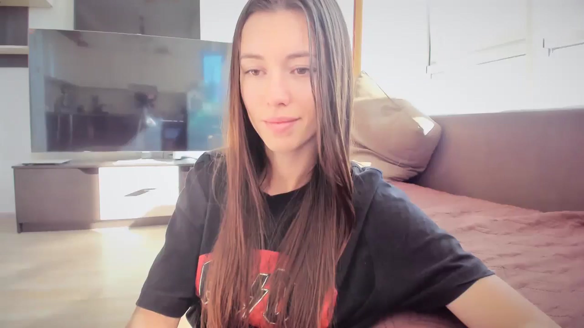 Gallery image thumbnail from laurensaenz's myfreecams stream on, 09/24/2025, 09:21 image 7 of 20