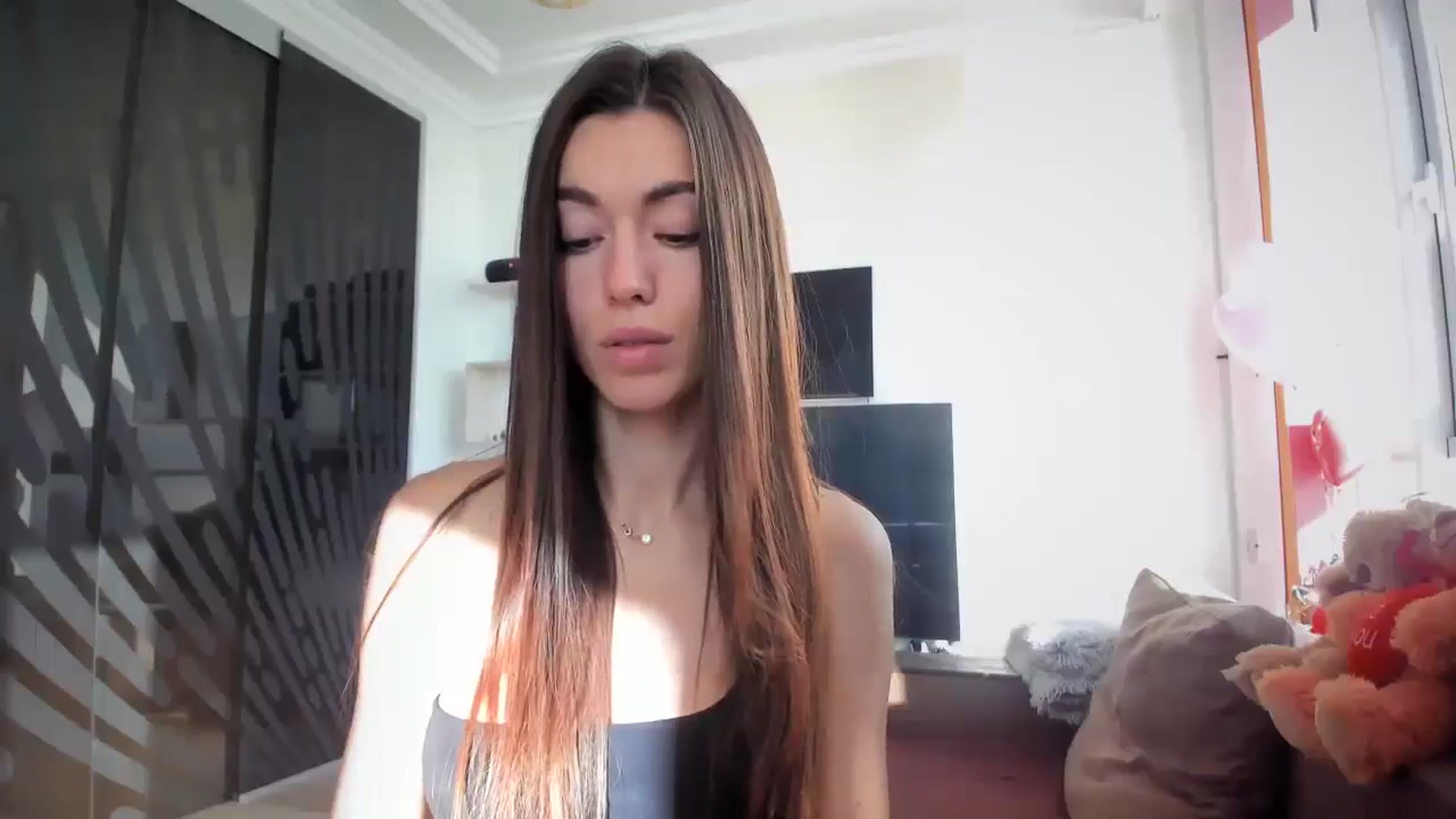 Gallery image thumbnail from laurensaenz's myfreecams stream on, 09/29/2025, 06:25 image 18 of 20