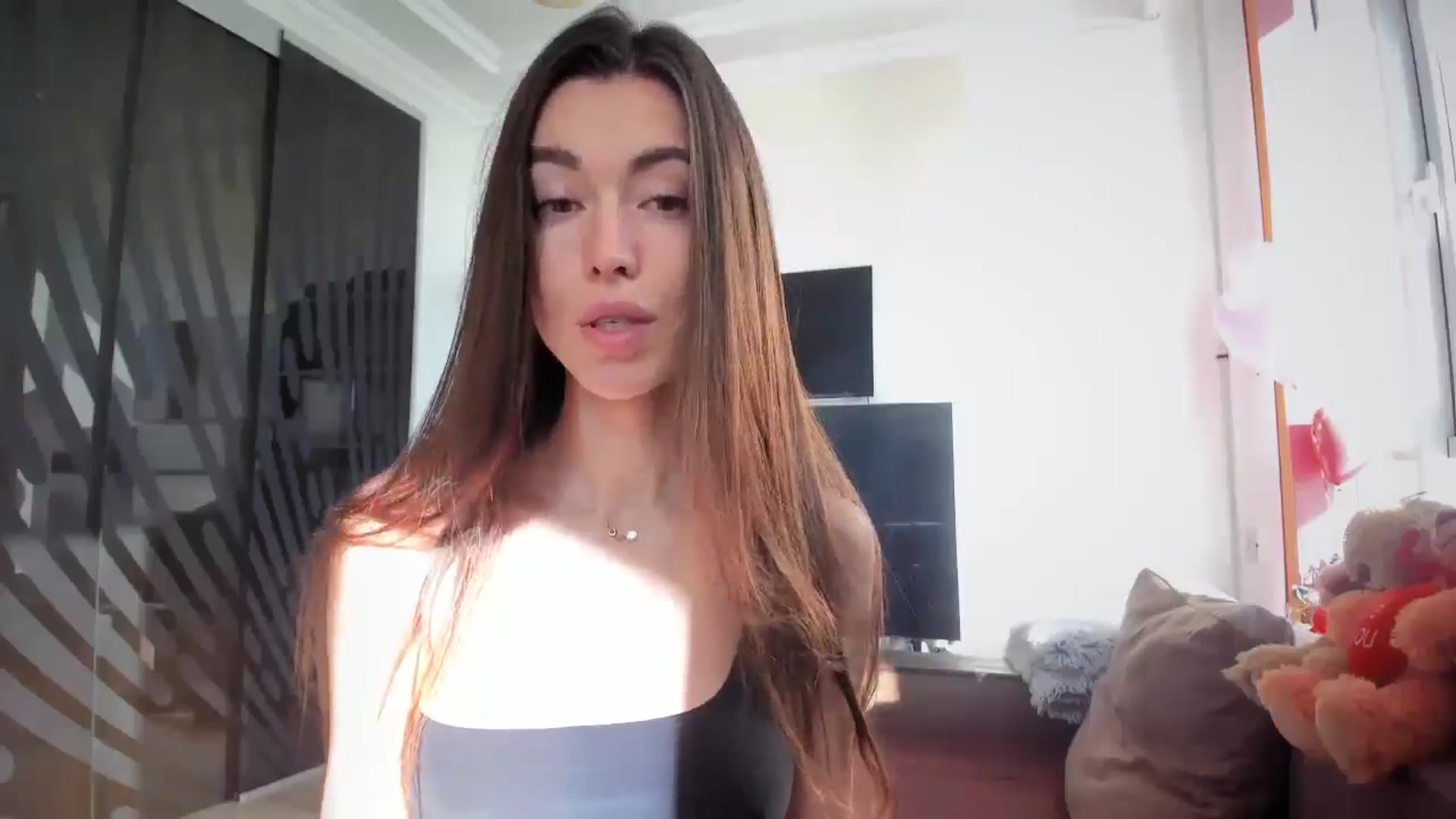 Gallery image thumbnail from laurensaenz's myfreecams stream on, 09/29/2025, 06:25 image 15 of 20