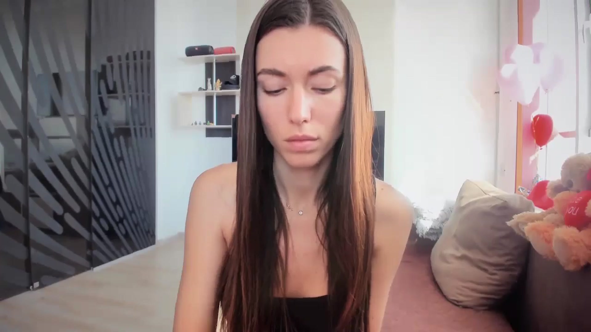 Gallery image thumbnail from laurensaenz's myfreecams stream on, 09/29/2025, 08:07 image 9 of 20