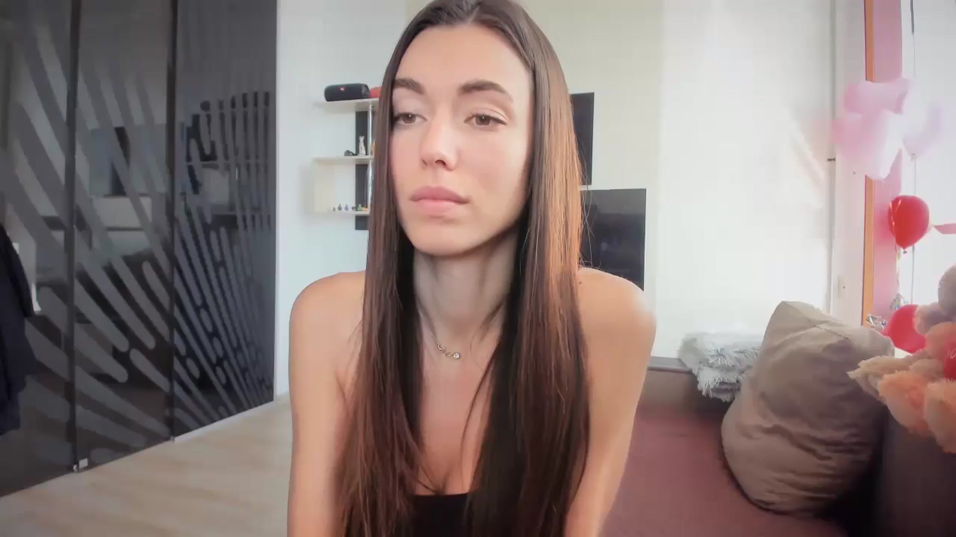 Gallery image thumbnail from laurensaenz's myfreecams stream on, 09/29/2025, 08:07 image 15 of 20