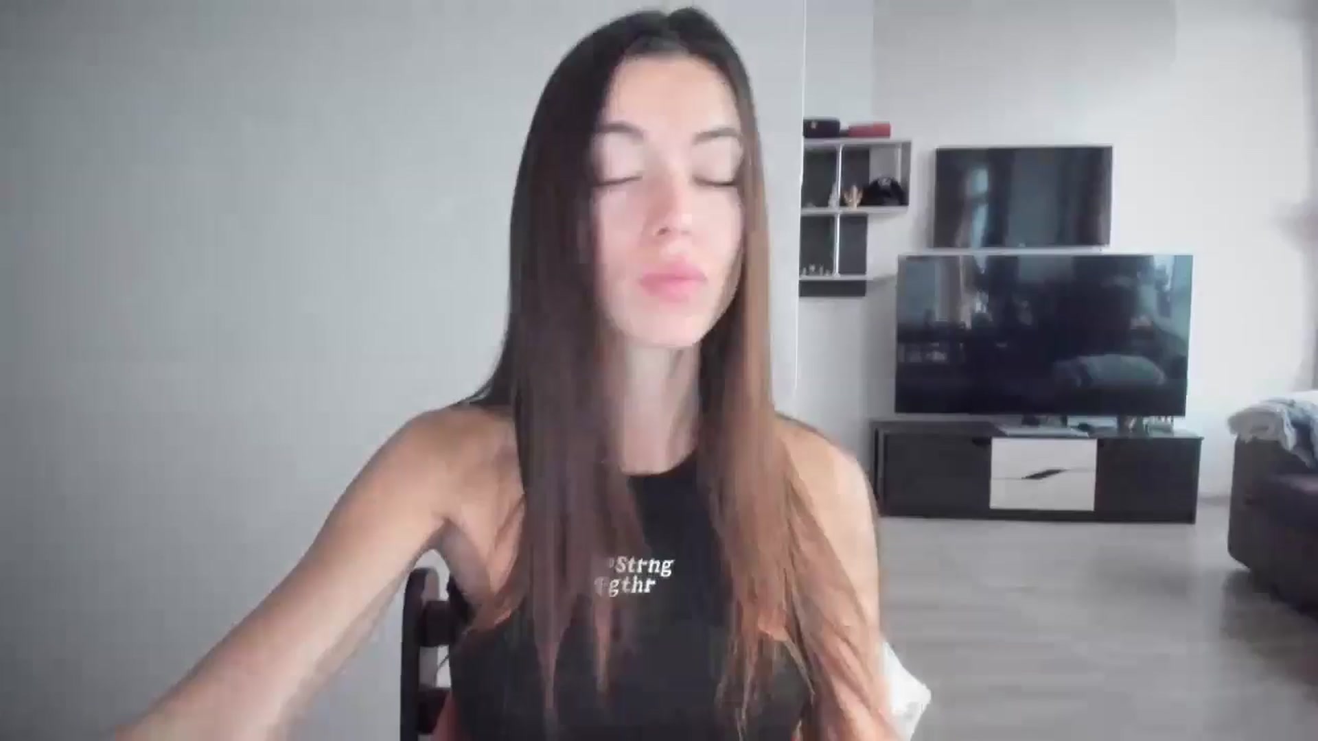 Gallery image thumbnail from laurensaenz's myfreecams stream on, 09/30/2025, 06:36 image 1 of 20
