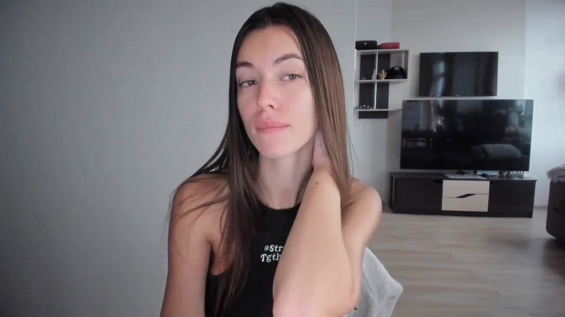 Gallery image thumbnail from laurensaenz's myfreecams stream on, 09/30/2025, 06:36 image 4 of 20