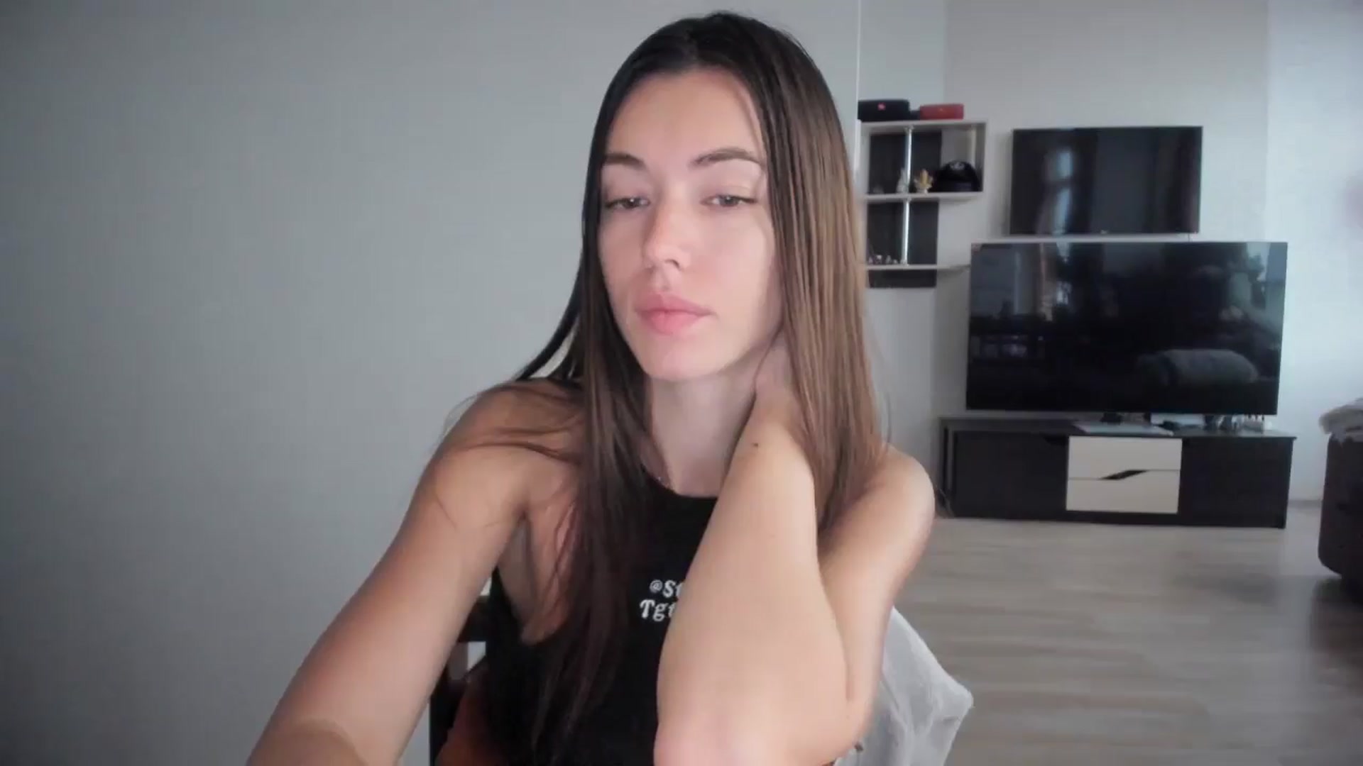Gallery image thumbnail from laurensaenz's myfreecams stream on, 09/30/2025, 06:36 image 6 of 20