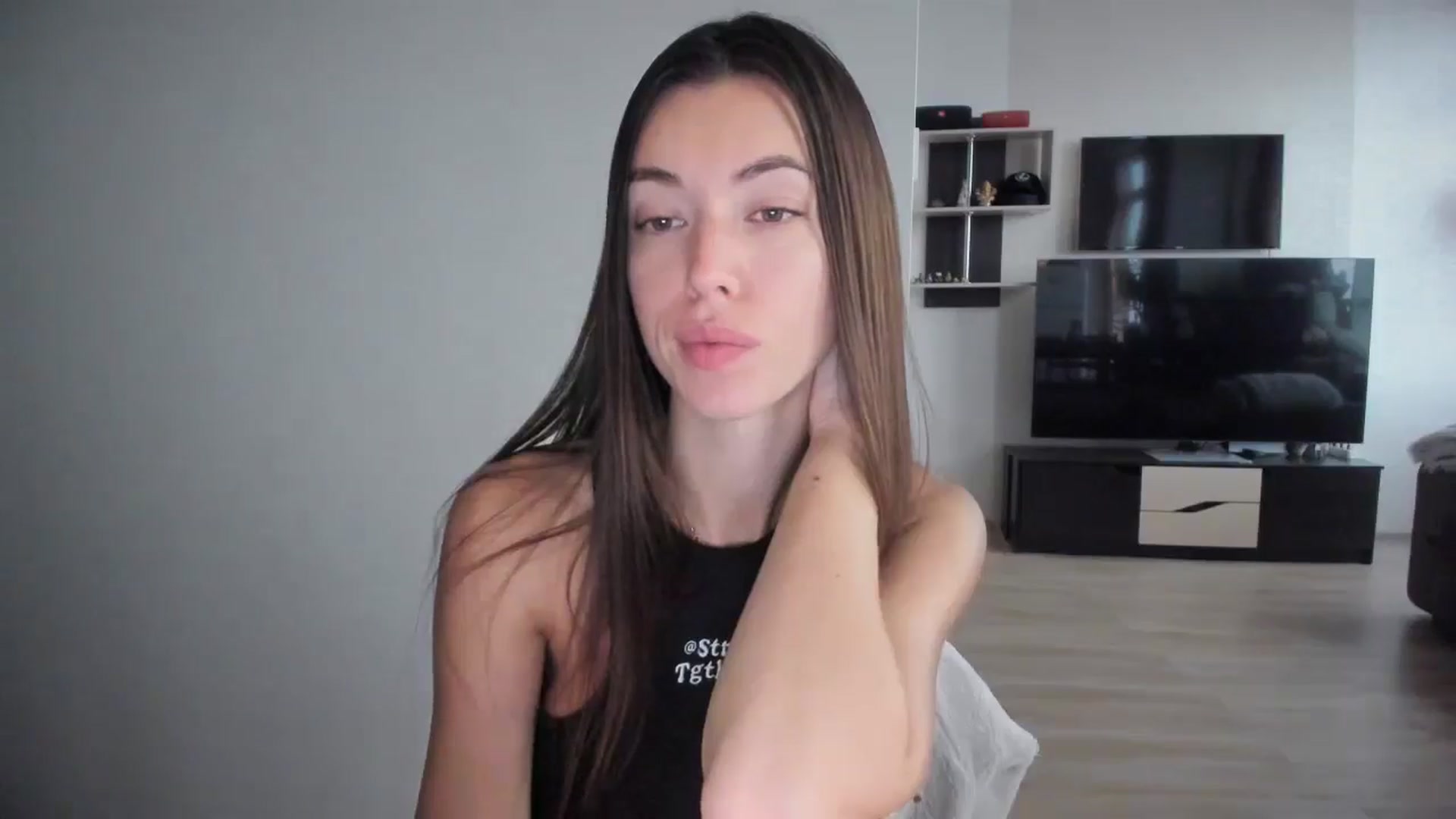 Gallery image thumbnail from laurensaenz's myfreecams stream on, 09/30/2025, 06:36 image 5 of 20