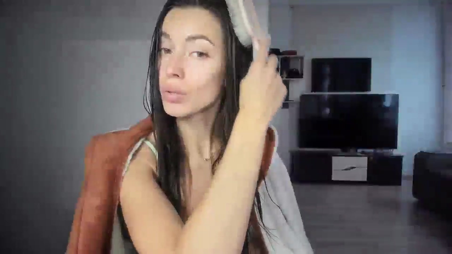 Gallery image thumbnail from laurensaenz's myfreecams stream on, 10/04/2025, 08:37 image 7 of 20
