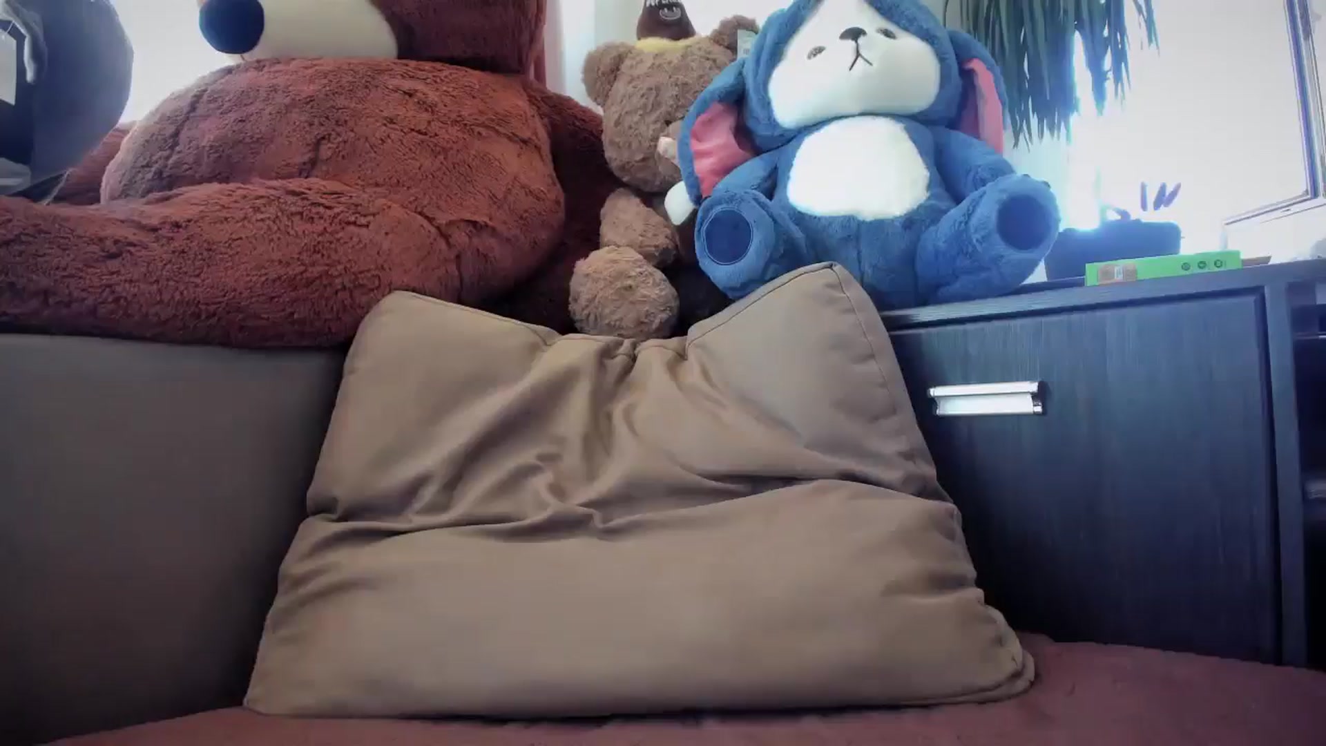 Gallery image thumbnail from laurensaenz's myfreecams stream on, 10/05/2025, 09:09 image 15 of 20