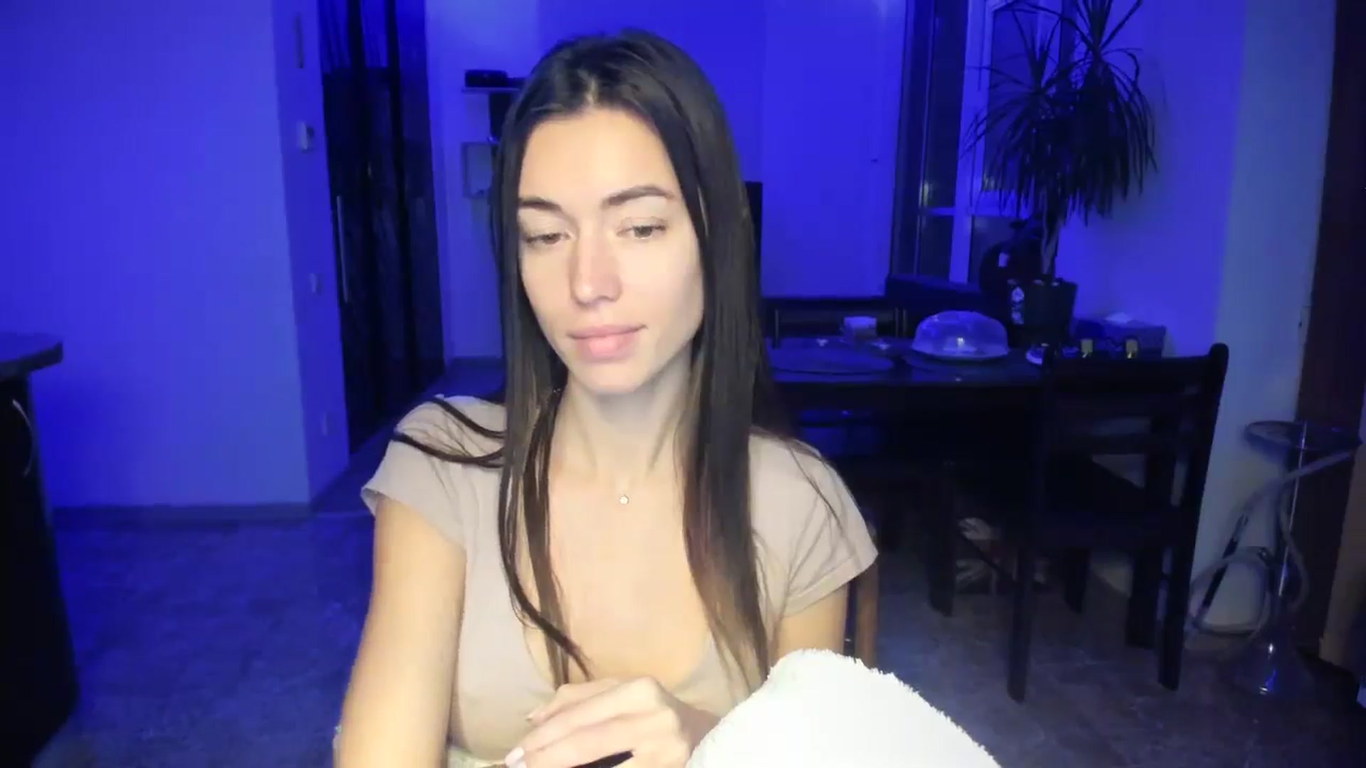 Gallery image thumbnail from laurensaenz's myfreecams stream on, 10/16/2025, 03:51 image 16 of 20
