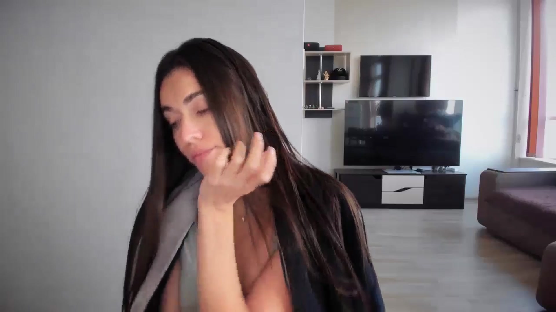Gallery image thumbnail from laurensaenz's myfreecams stream on, 10/16/2025, 14:50 image 10 of 20