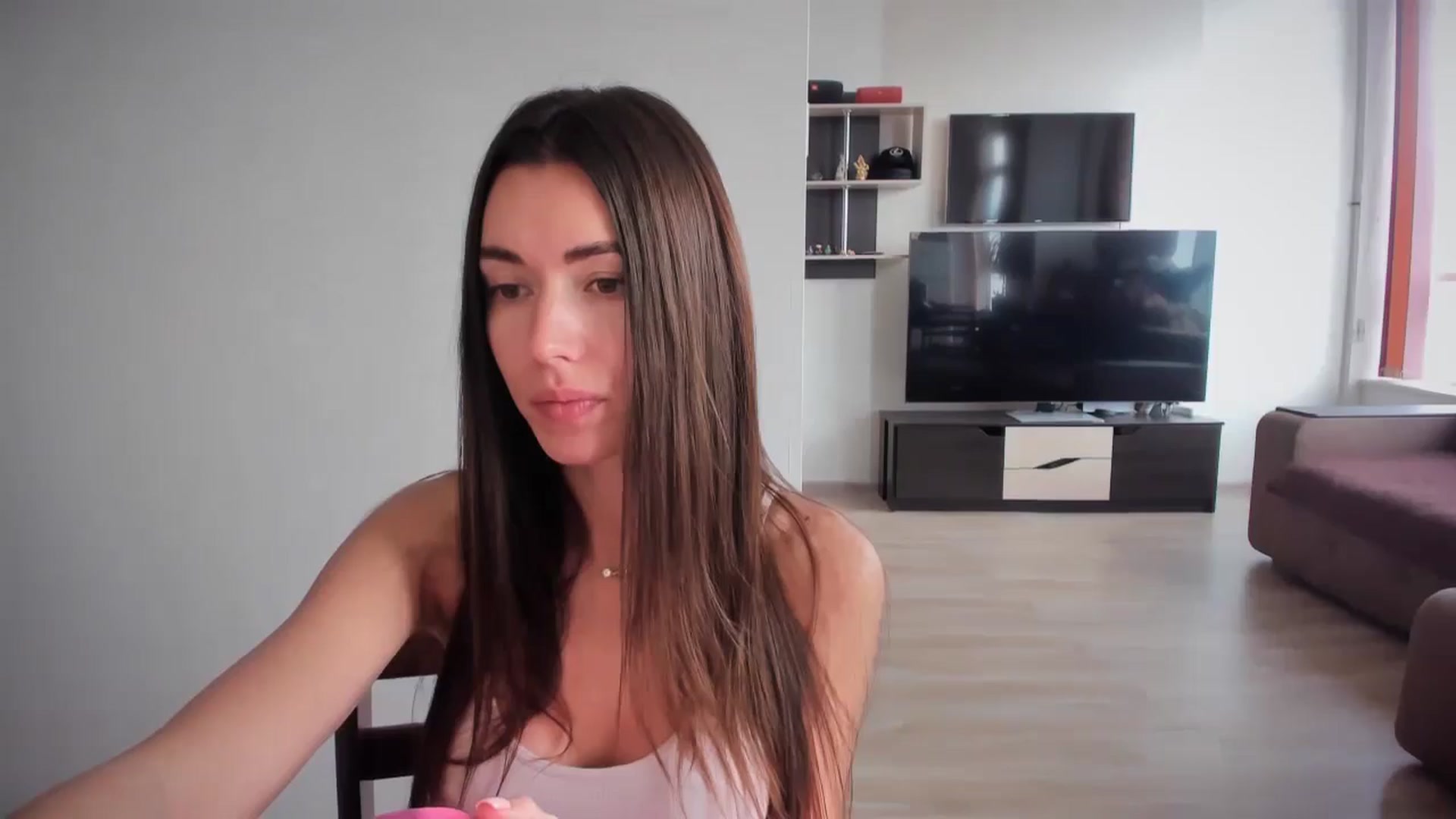 Gallery image thumbnail from laurensaenz's myfreecams stream on, 10/17/2025, 08:29 image 16 of 20