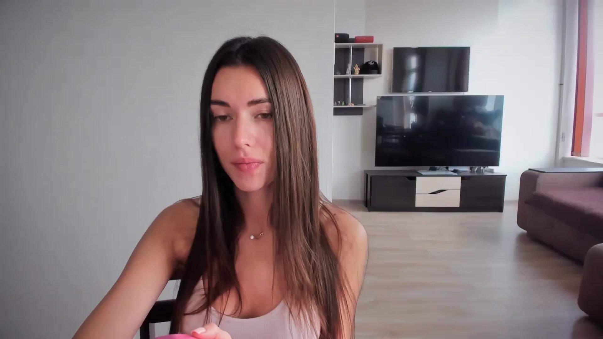 Gallery image thumbnail from laurensaenz's myfreecams stream on, 10/17/2025, 08:29 image 15 of 20