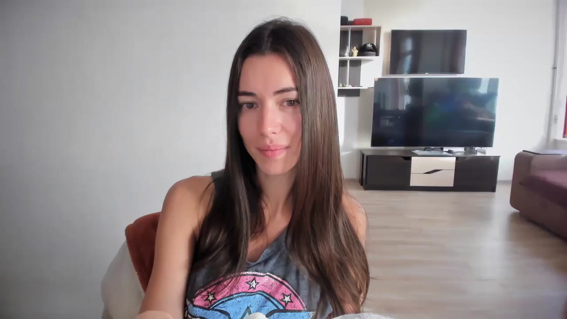 Gallery image thumbnail from laurensaenz's myfreecams stream on, 10/19/2025, 05:58 image 18 of 20