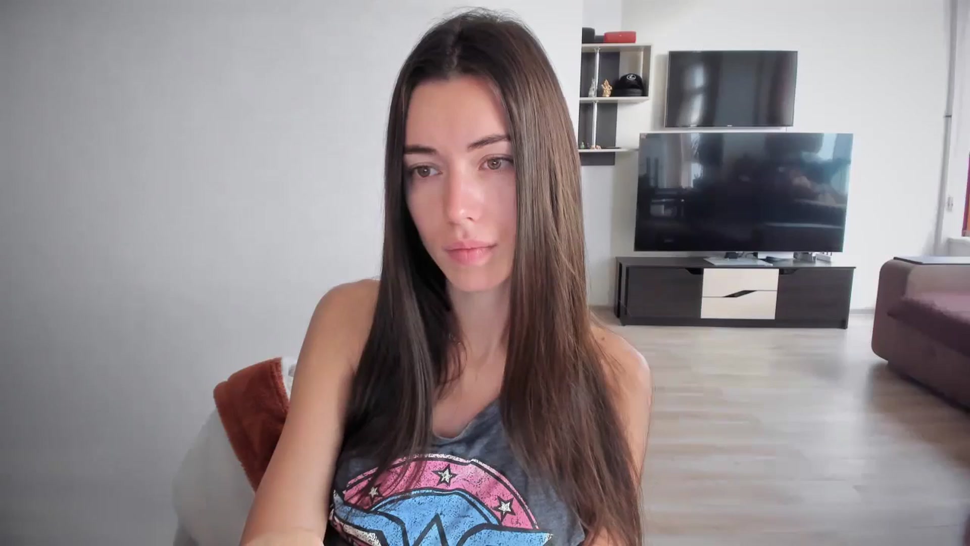 Gallery image thumbnail from laurensaenz's myfreecams stream on, 10/19/2025, 05:58 image 11 of 20