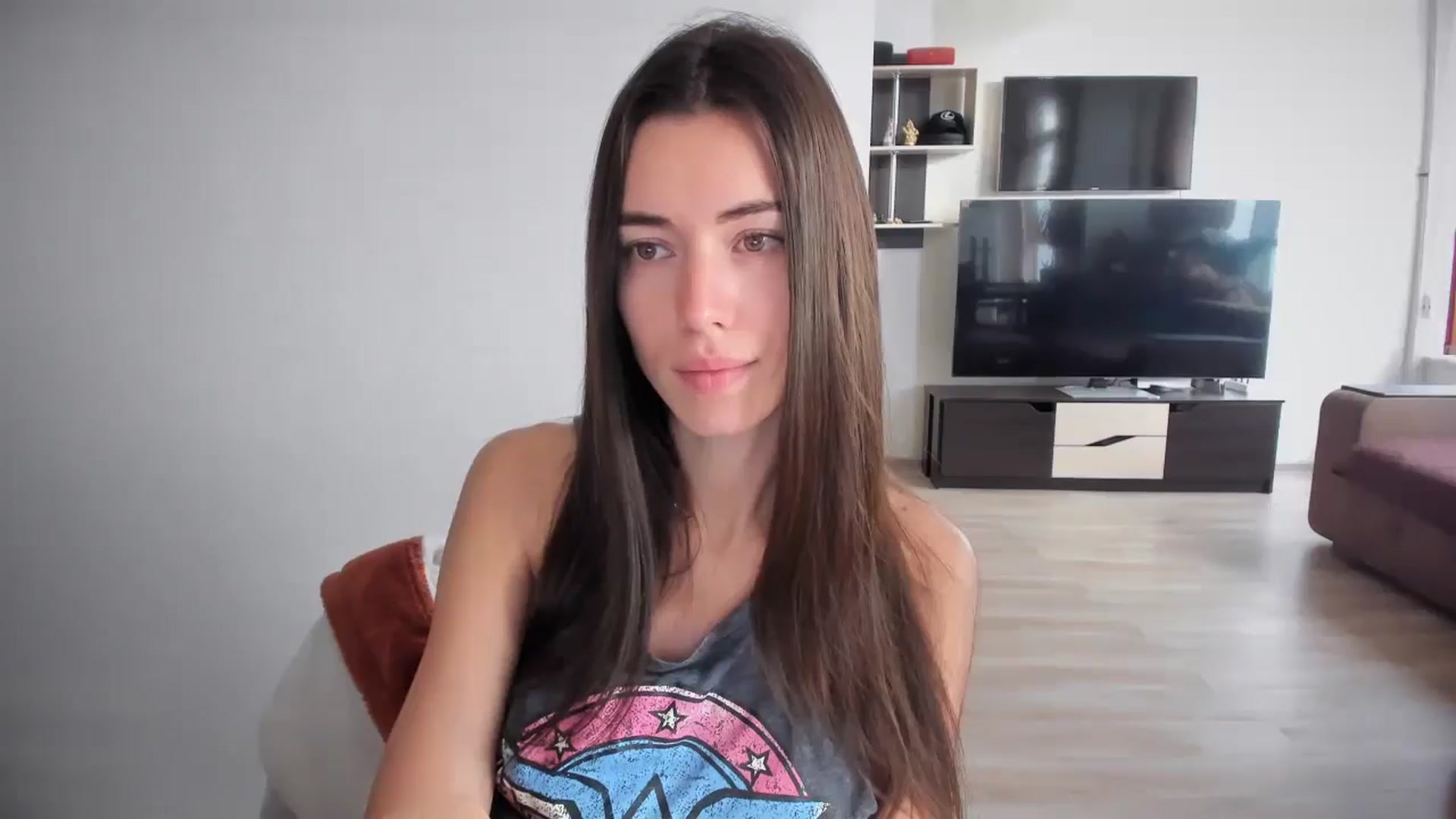Gallery image thumbnail from laurensaenz's myfreecams stream on, 10/19/2025, 05:58 image 12 of 20
