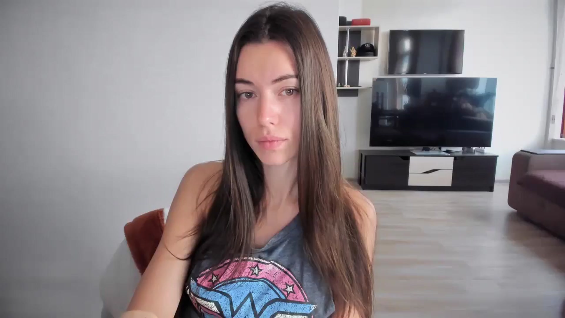 Gallery image thumbnail from laurensaenz's myfreecams stream on, 10/19/2025, 05:58 image 7 of 20