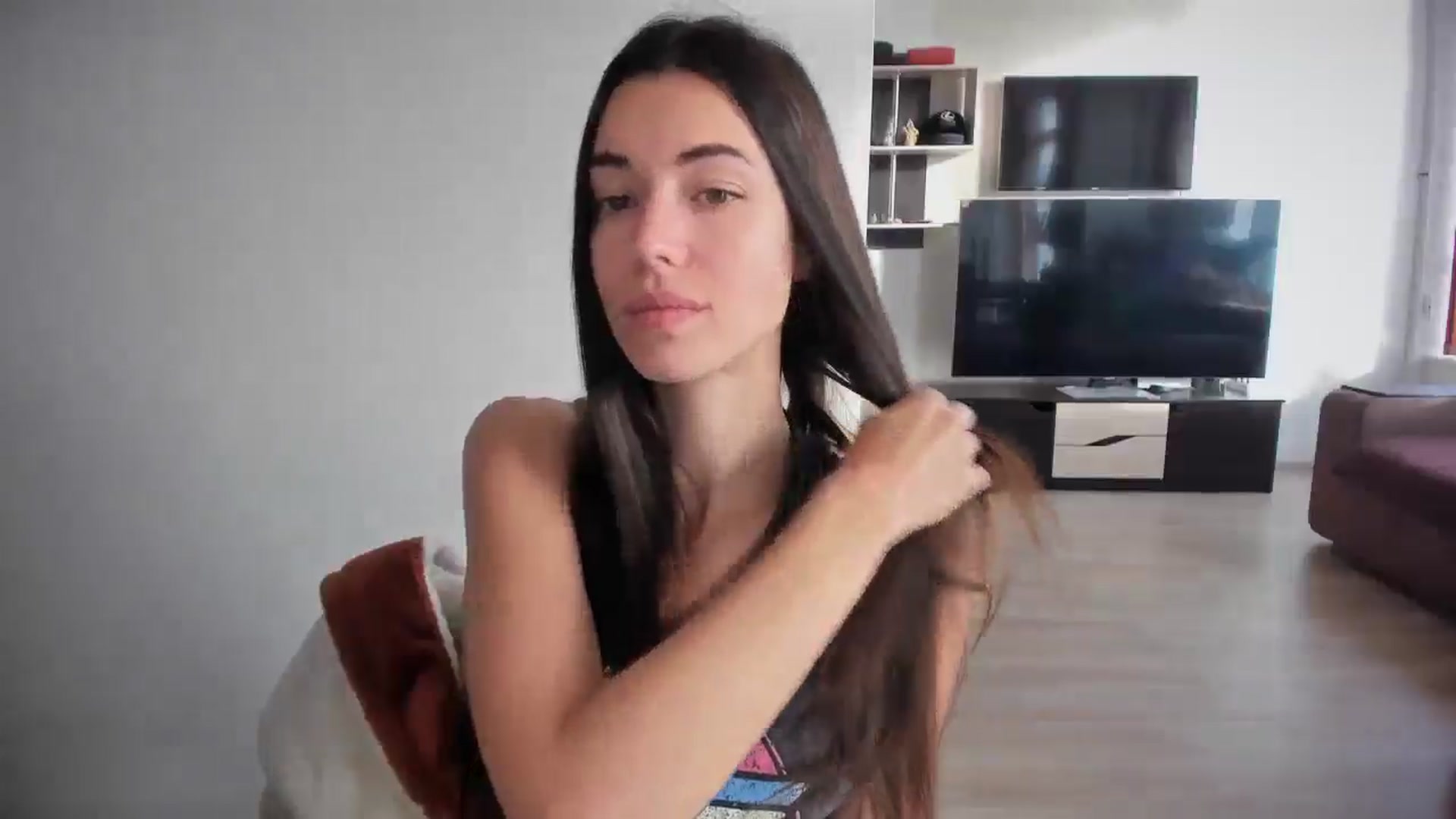 Gallery image thumbnail from laurensaenz's myfreecams stream on, 10/19/2025, 05:58 image 16 of 20