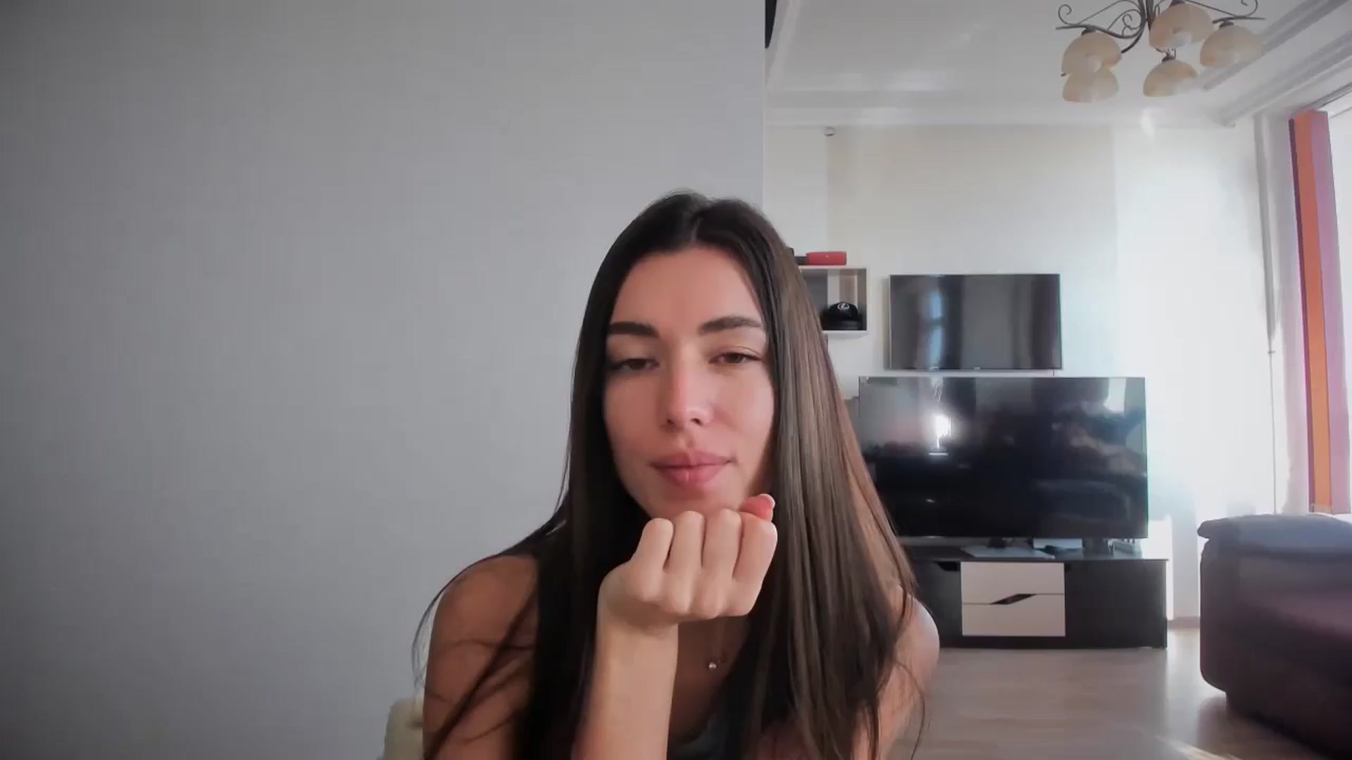 Gallery image thumbnail from laurensaenz's myfreecams stream on, 10/19/2025, 08:21 image 6 of 20