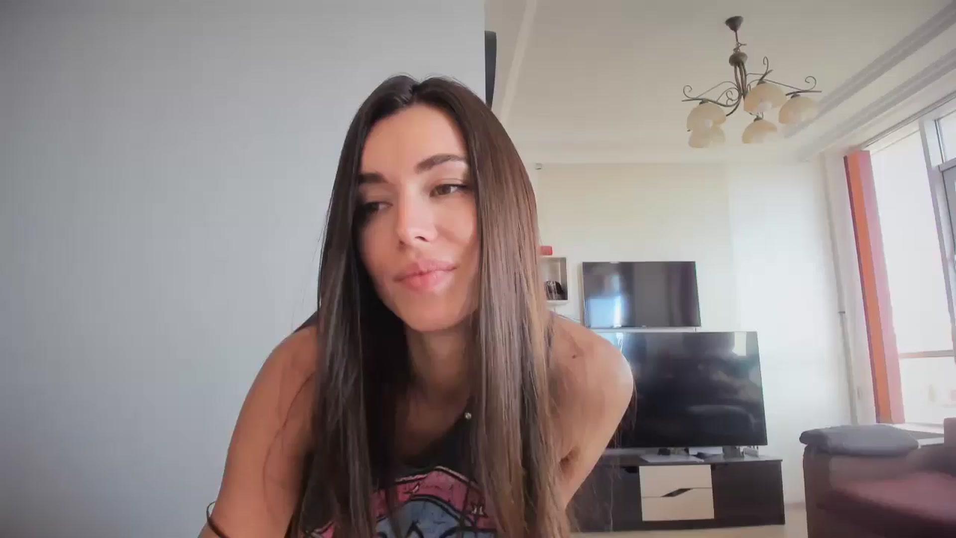 Gallery image thumbnail from laurensaenz's myfreecams stream on, 10/19/2025, 08:56 image 1 of 20